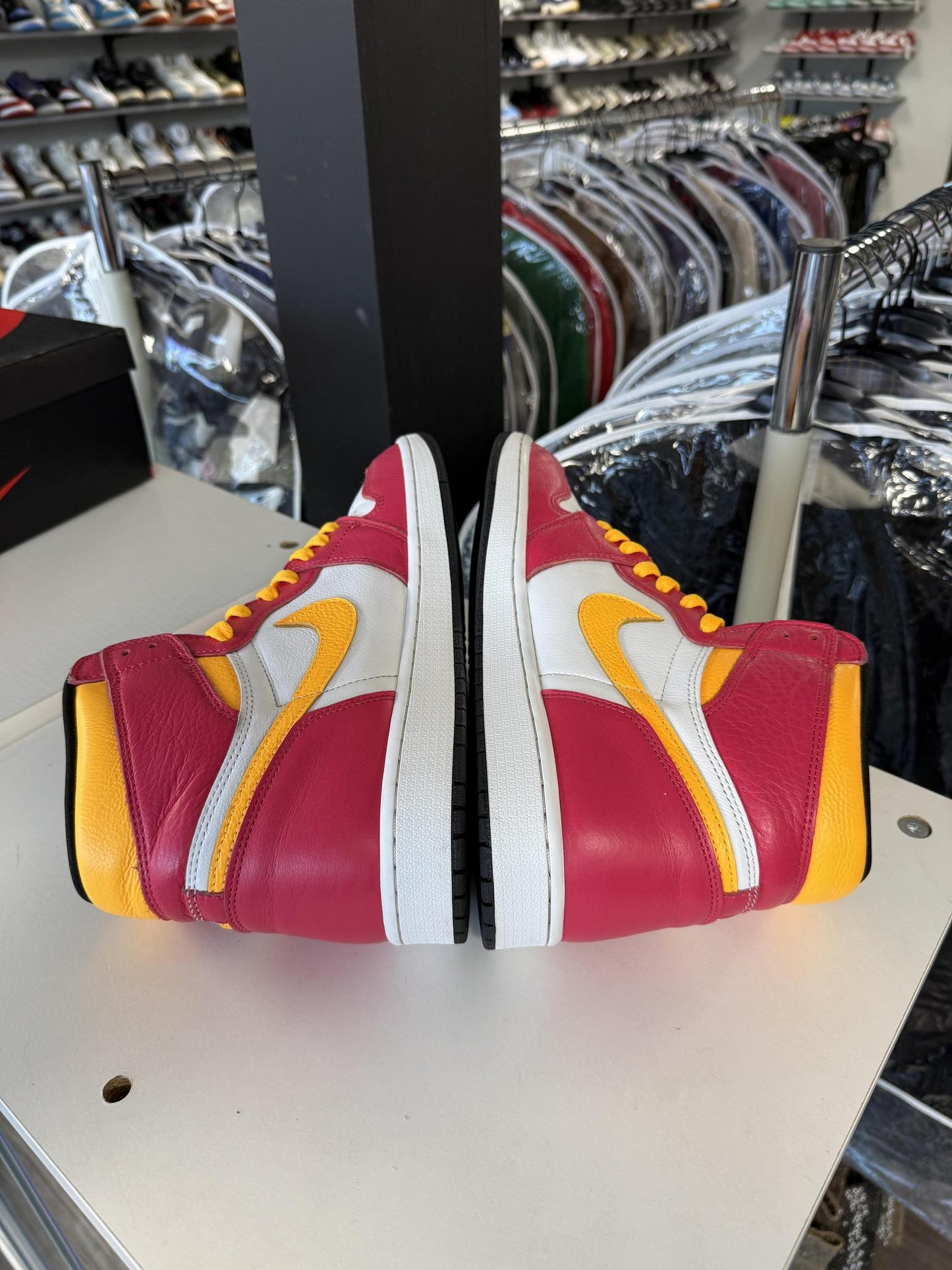 Jordan 1 "Light Fusion Red" Used Size 12