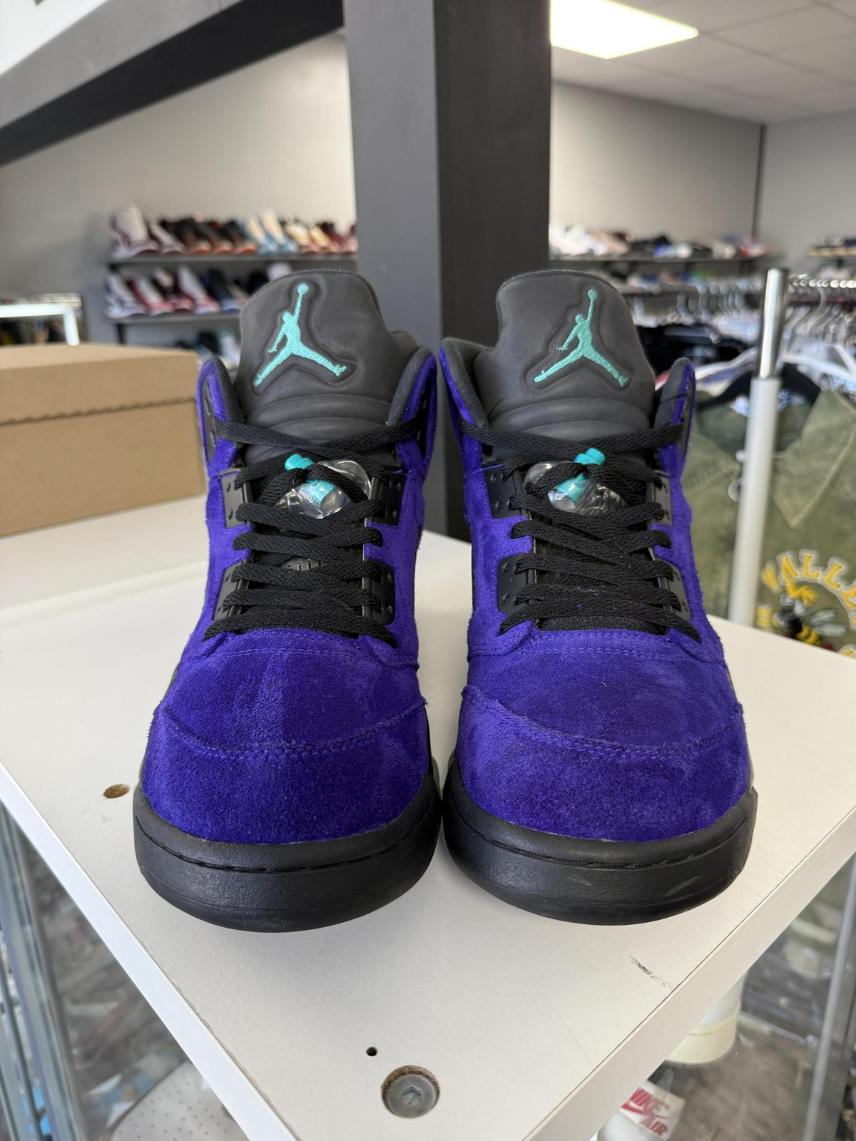 Jordan 5 "Alternate Grape" Used Size 12