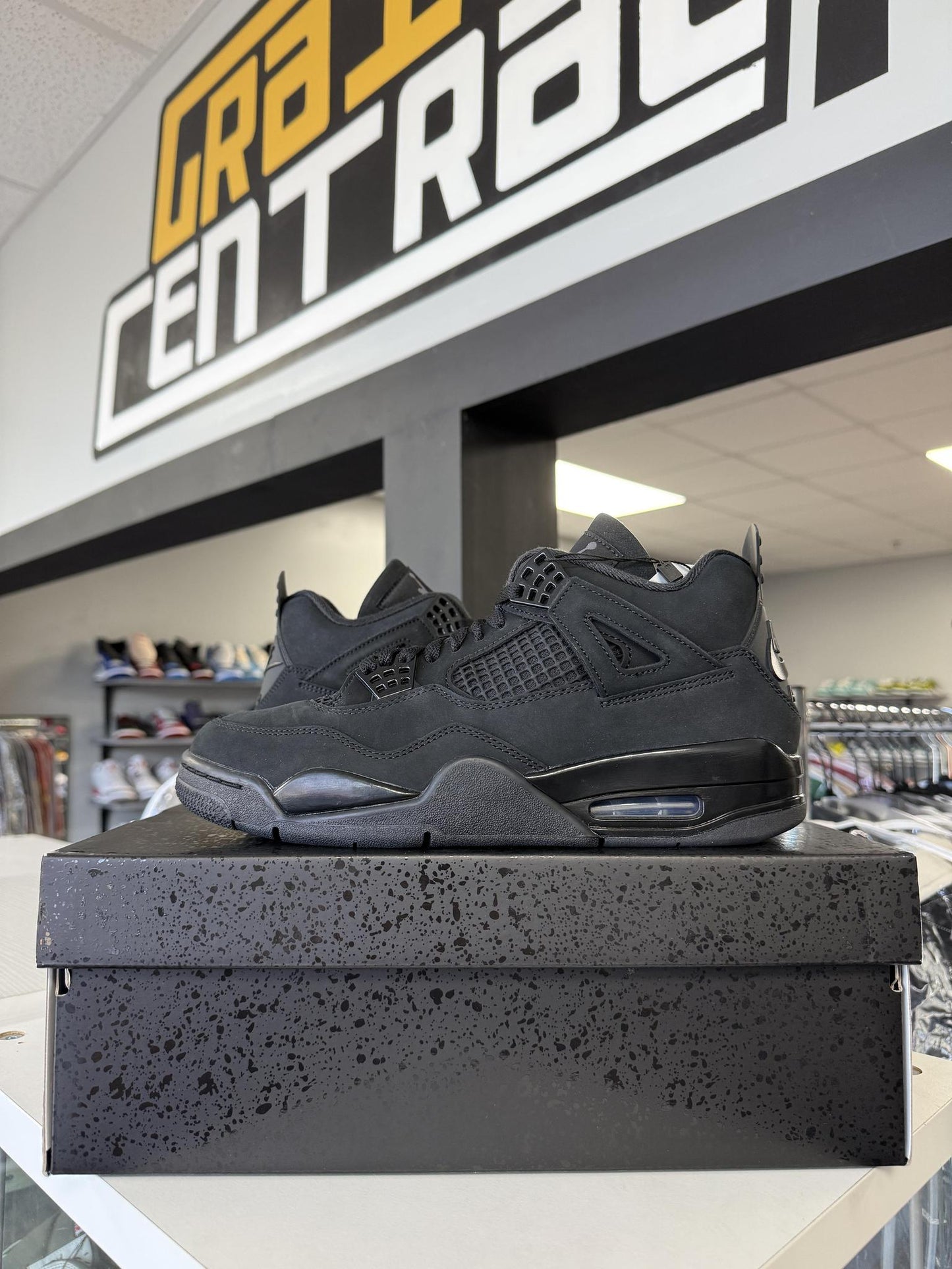 Jordan 4 "Black Cat" Used Size 9