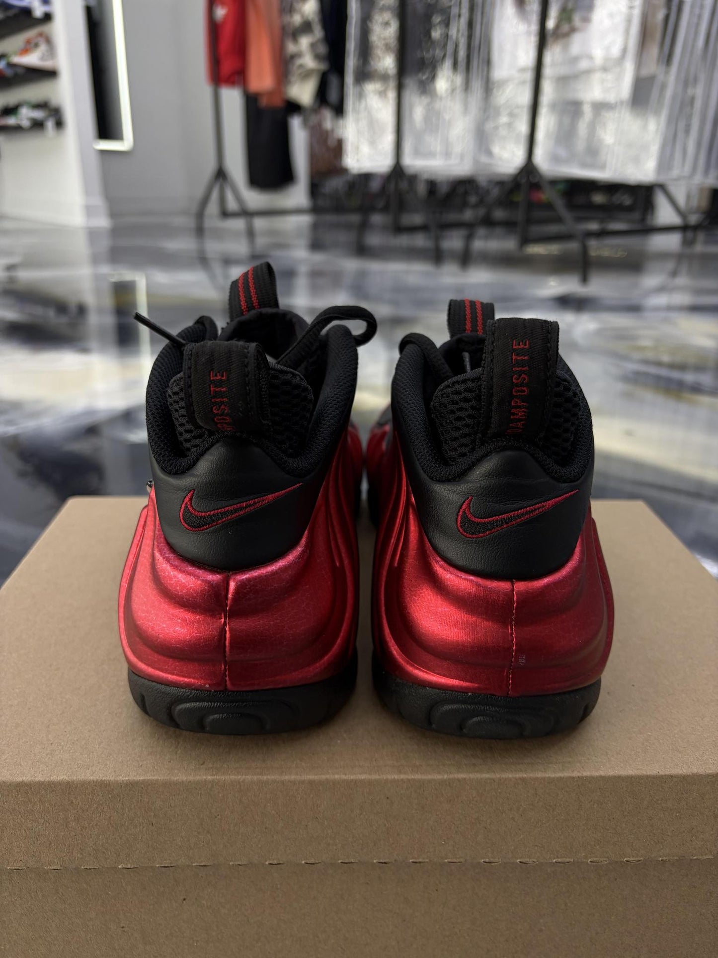 Nike Air Foamposite  "University Red" Used Size 8