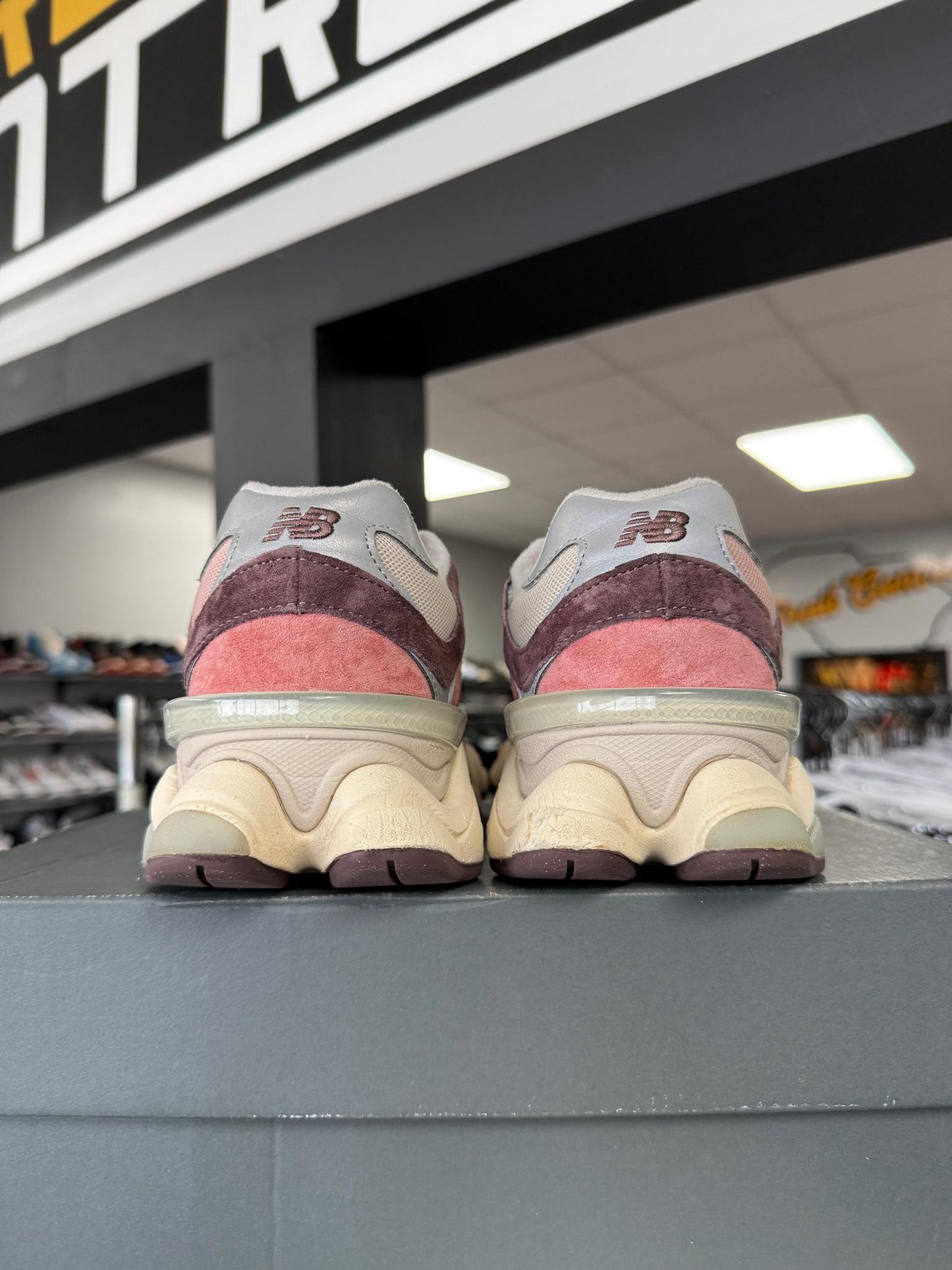 New Balance 9060 "Cherry Blossom" Used Size 7Y/8.5W