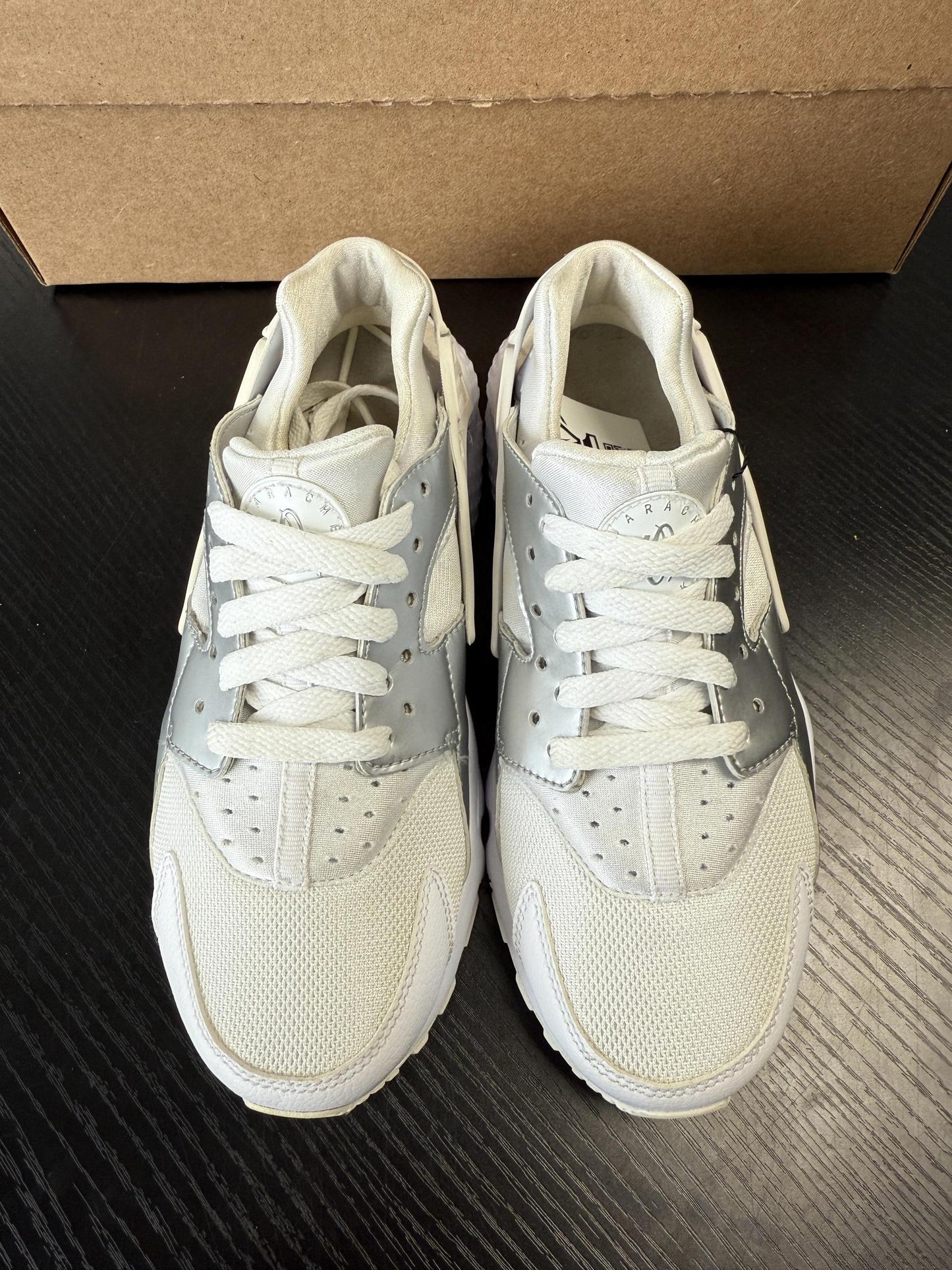 Nike Air Huarache "Silver/White" Used Size 5Y/6.5W