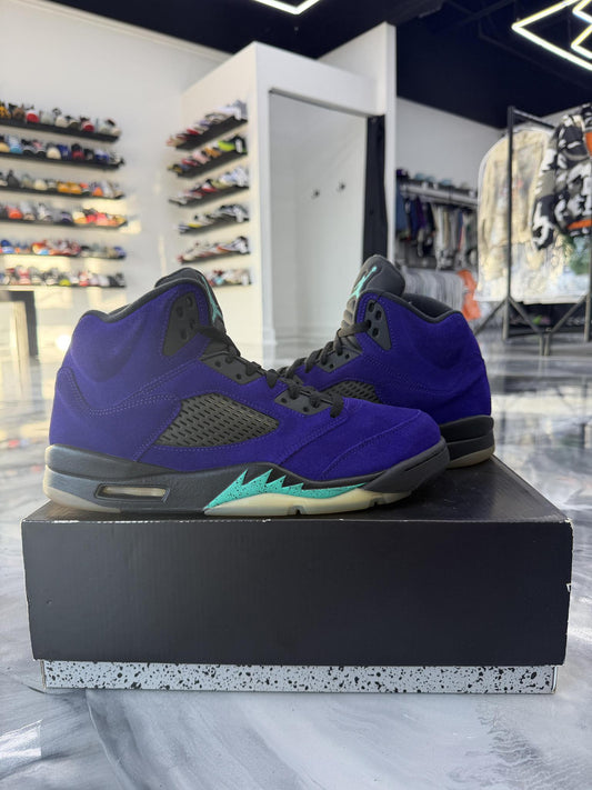 Jordan 5 "Alternate Grape" Used Size 11.5
