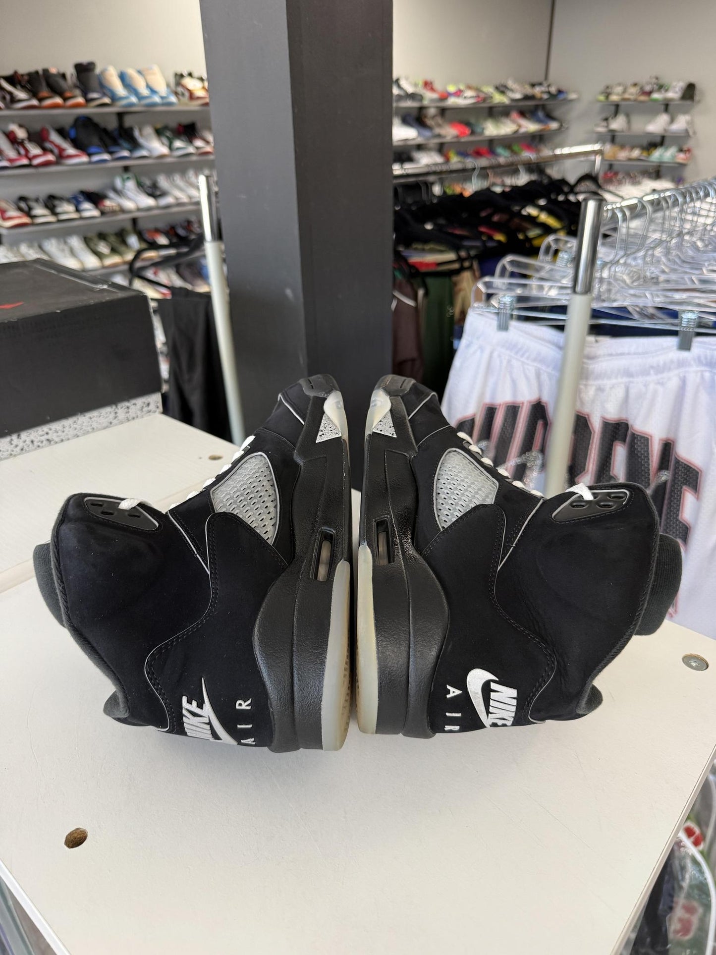 Jordan 5 "Metallic Reimagined" Used Size 11