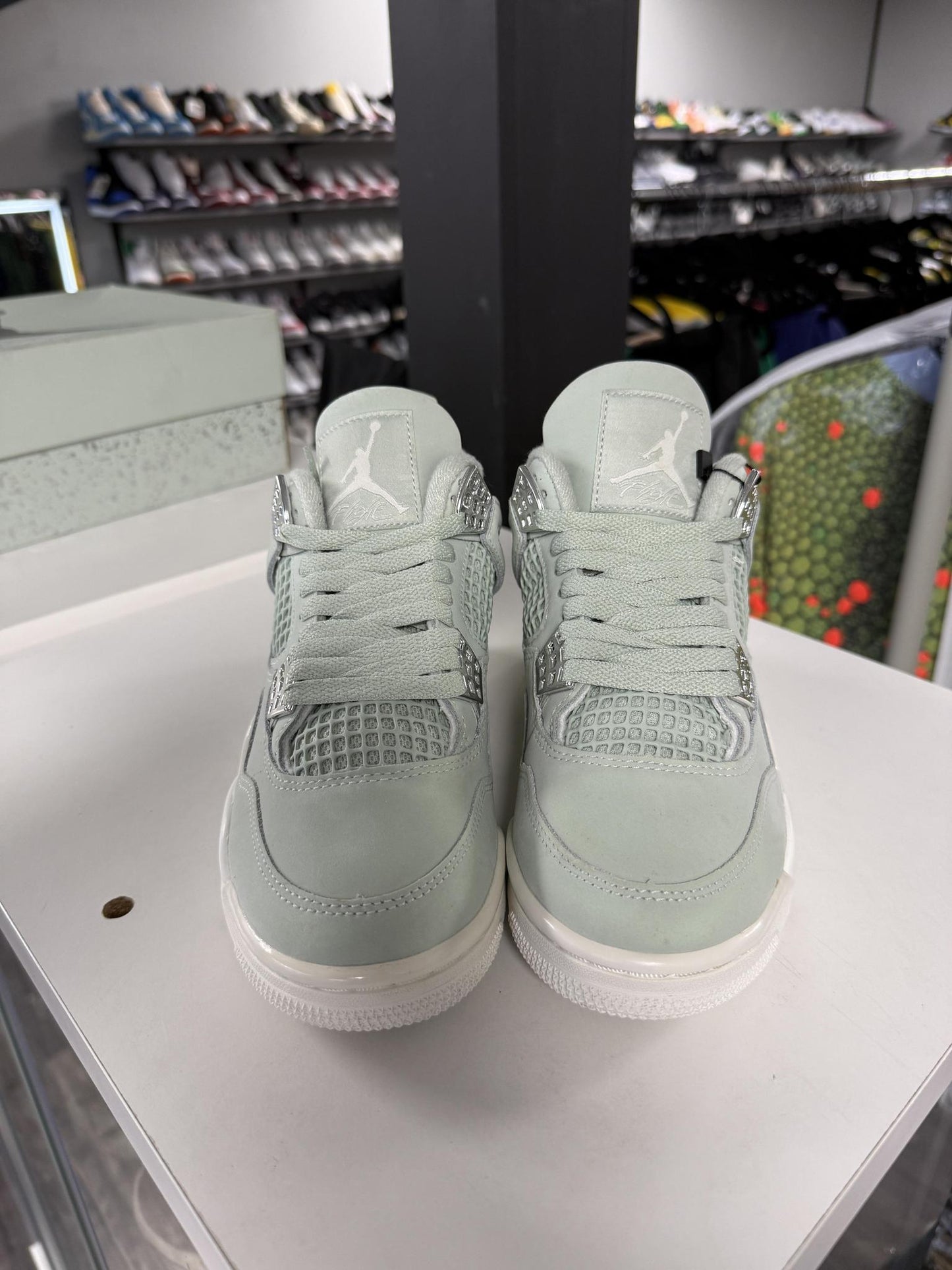 Jordan 4 "Seafoam" Used Size 4.5Y/6W