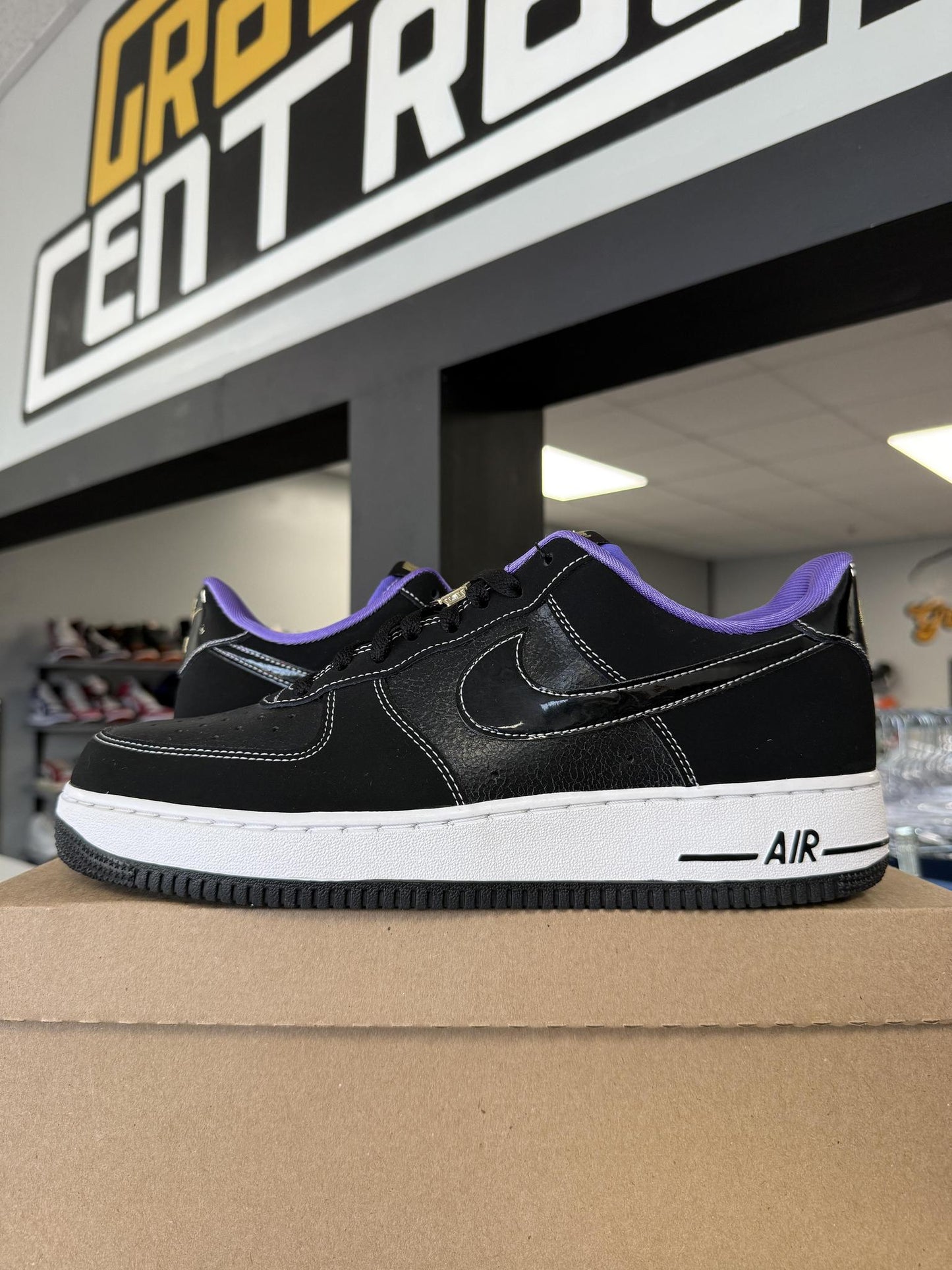 Nike Air Force One Low "Lakers" Used Size 12