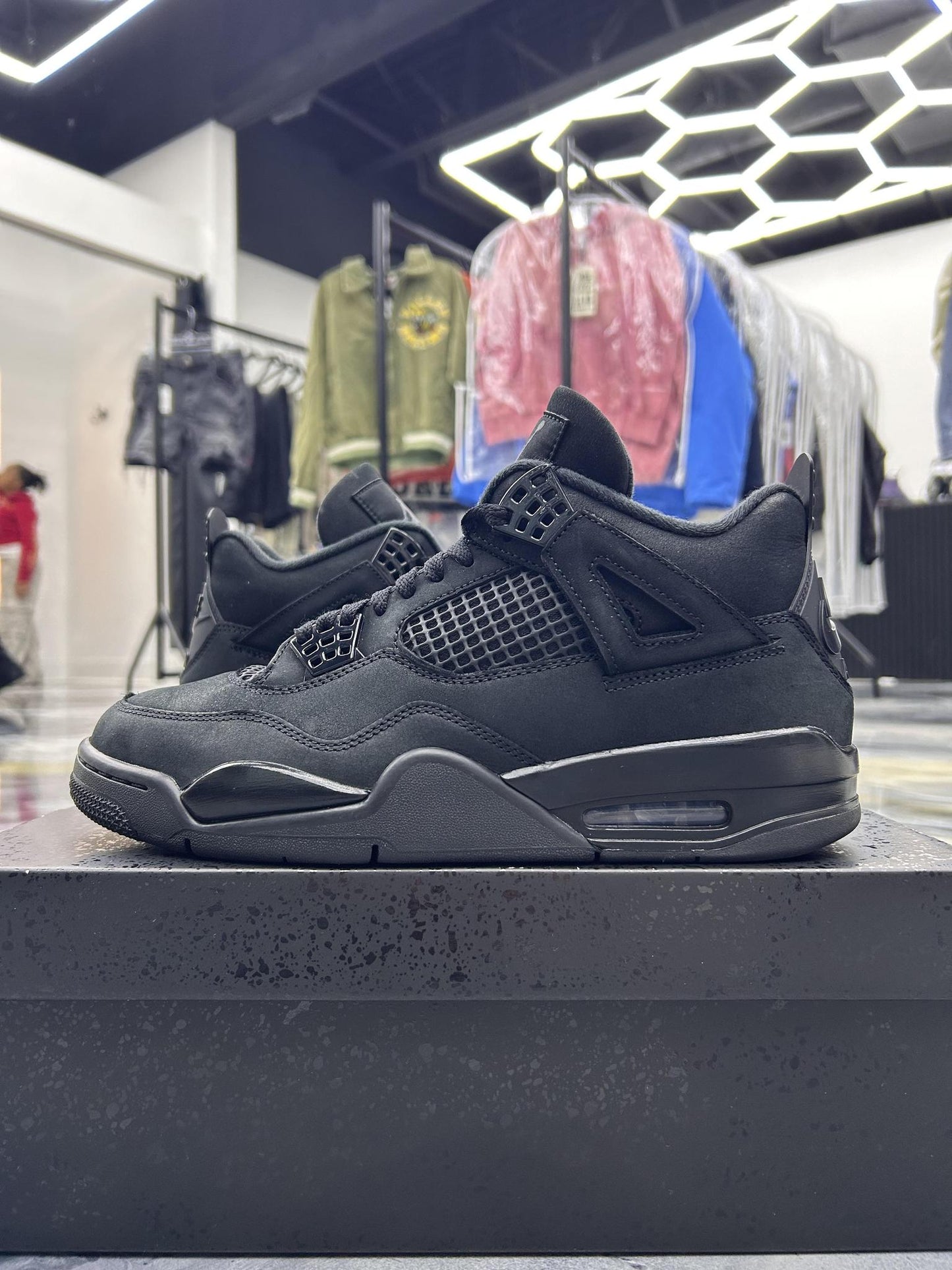 Jordan 4 "Black Cat" (2025) Used Size 10.5