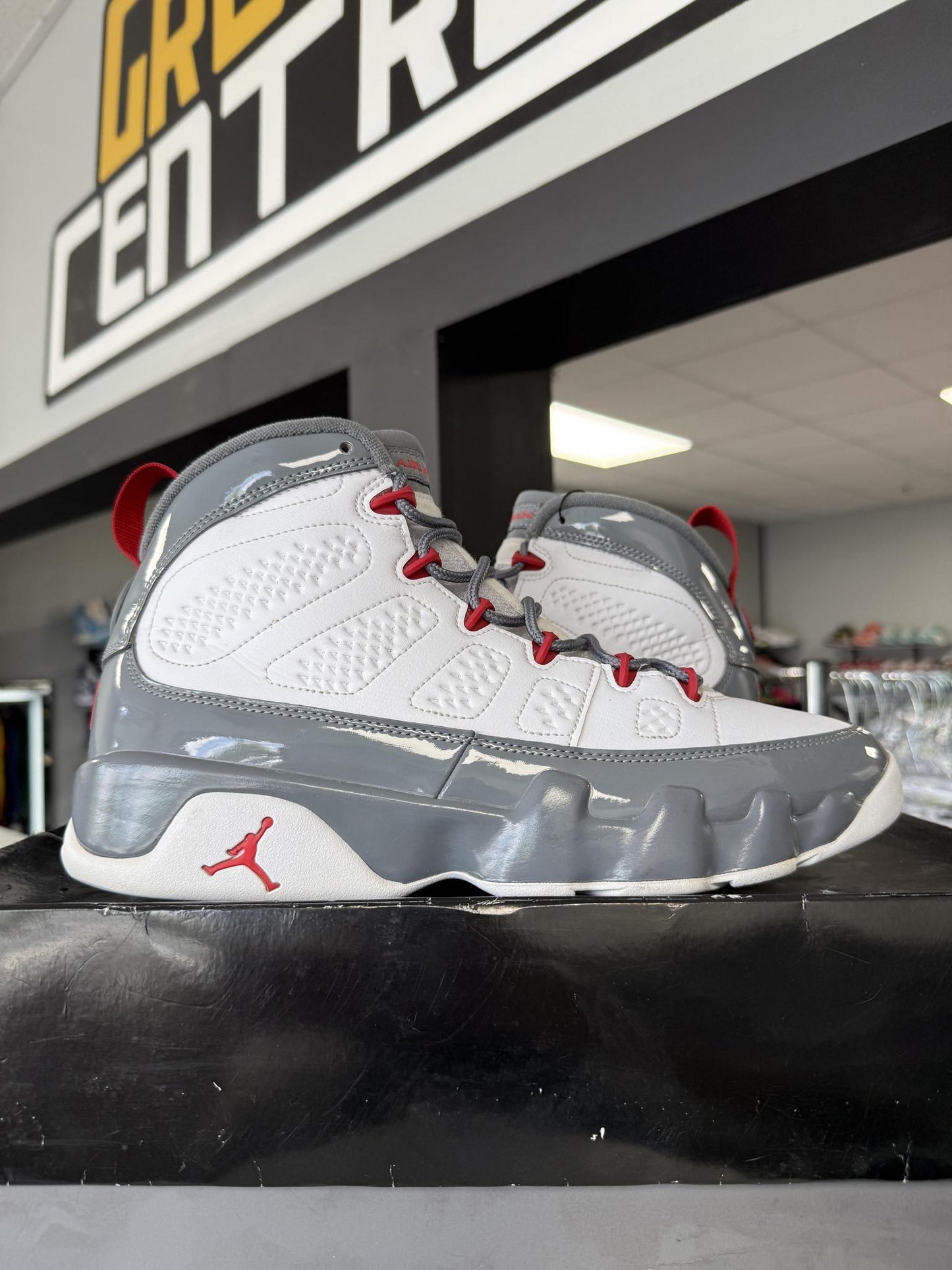 Jordan 9 "Fire Red" Used Size 10
