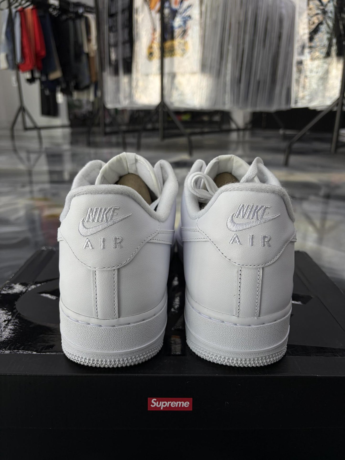 Nike Air Force One Low Supreme "White" Used Size 13