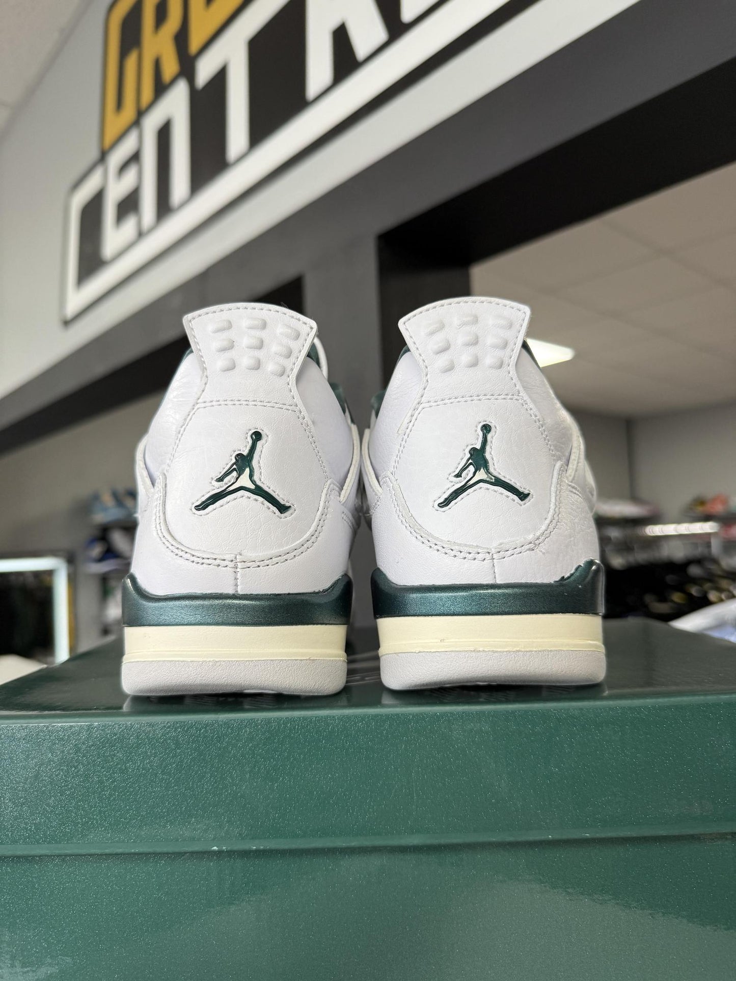 Jordan 4 "Oxidized Green" Used Size 6.5Y/8W