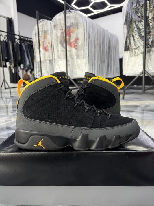 Jordan 9 "University Gold" Used Size 10.5