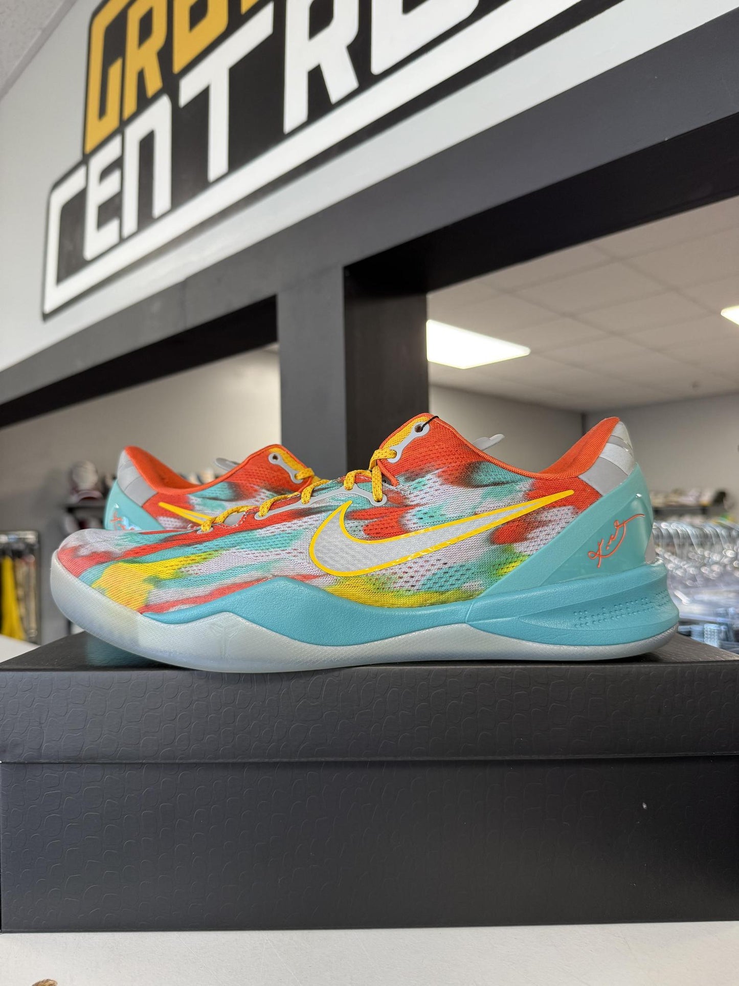 Nike Kobe 8 "Venice" Used Size 13