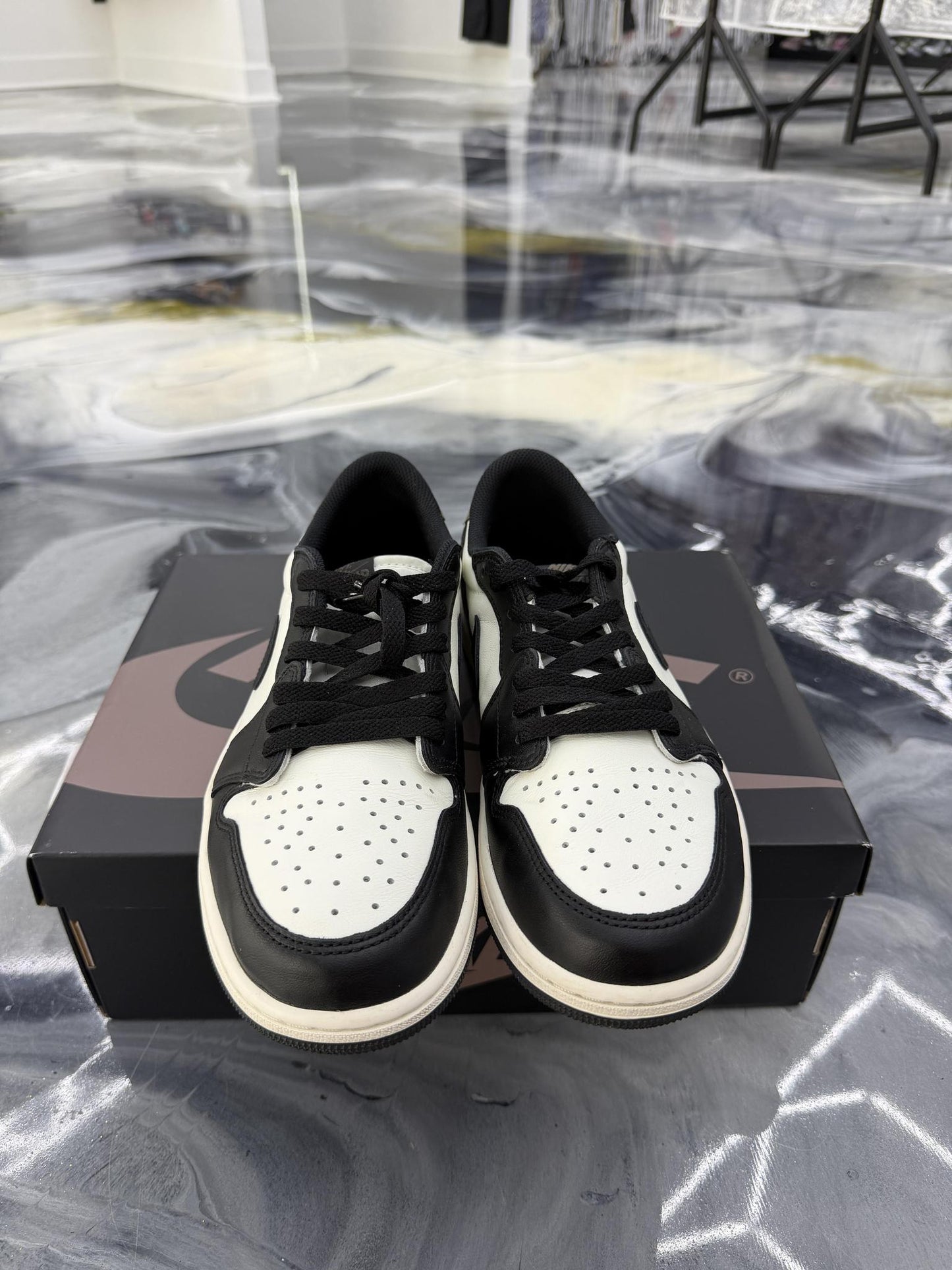 Jordan 1 Low "Mocha" Used Size 9.5