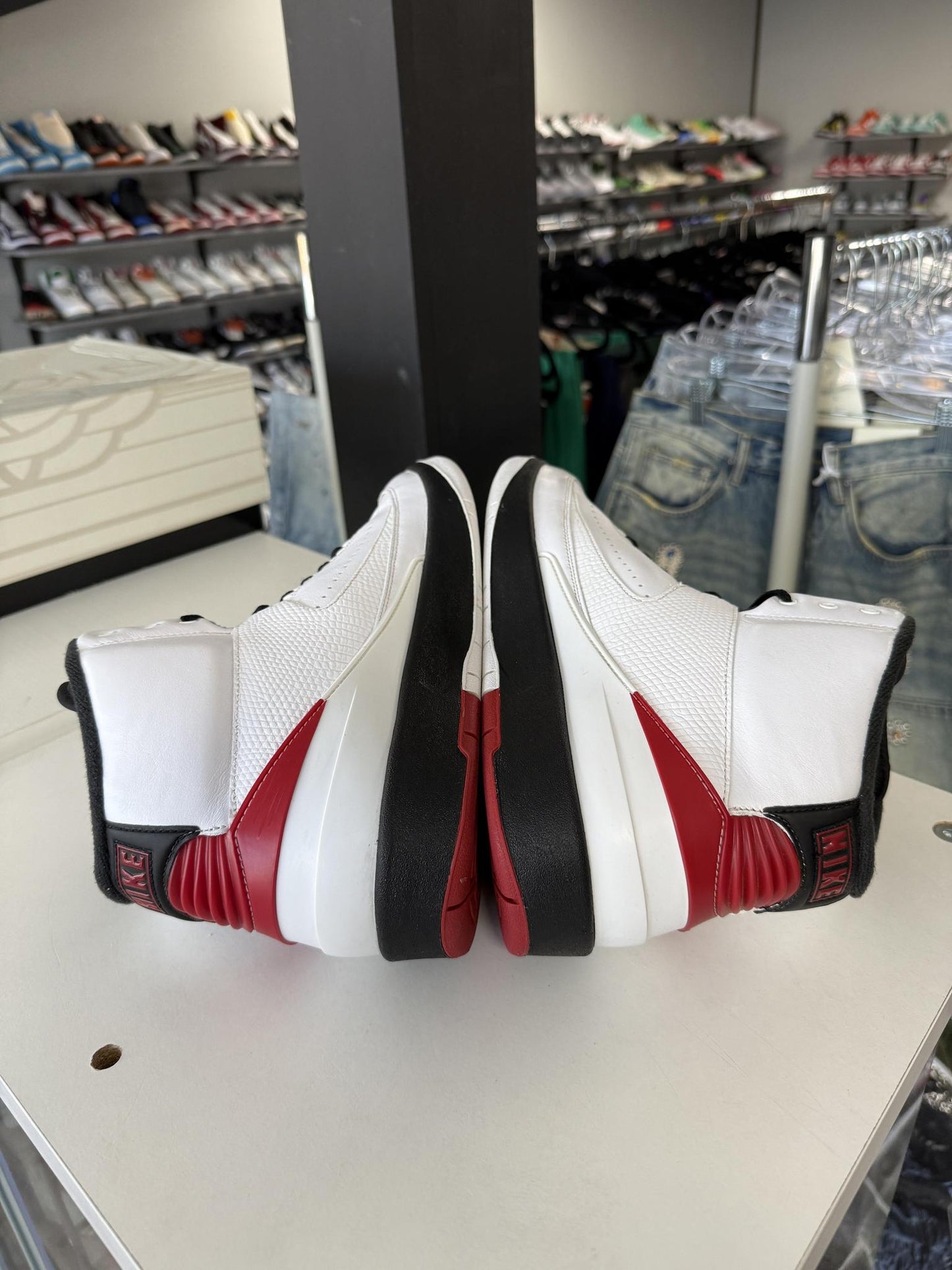 Jordan 2 "Chicago" Used Size 12