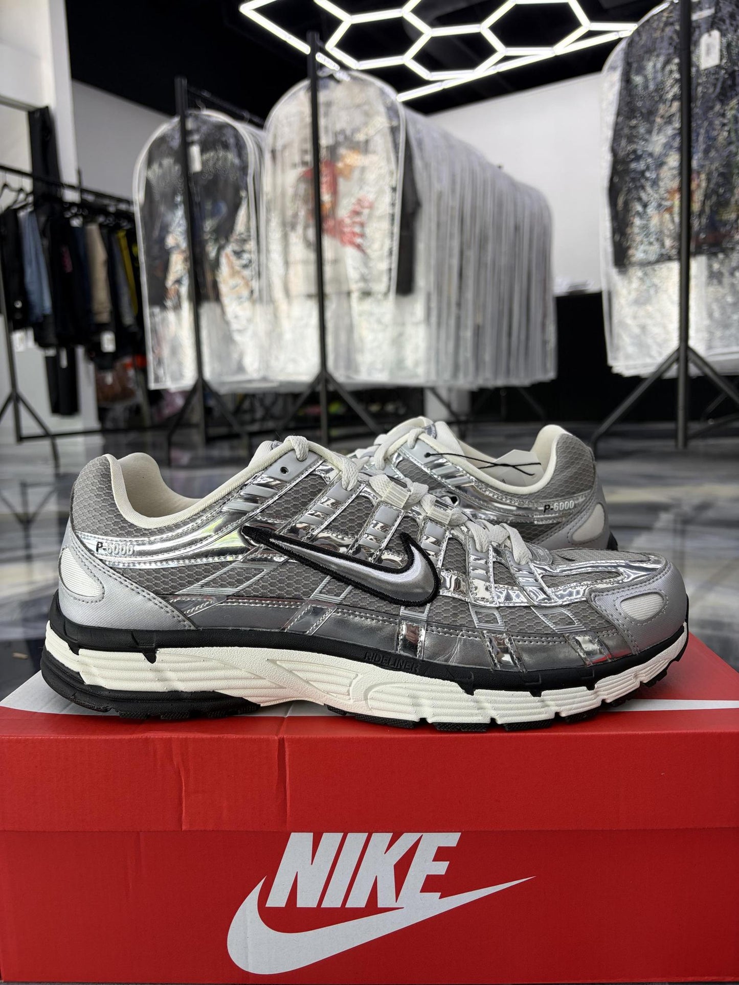 Nike P-6000 "Metallic Silver" Used Size 12
