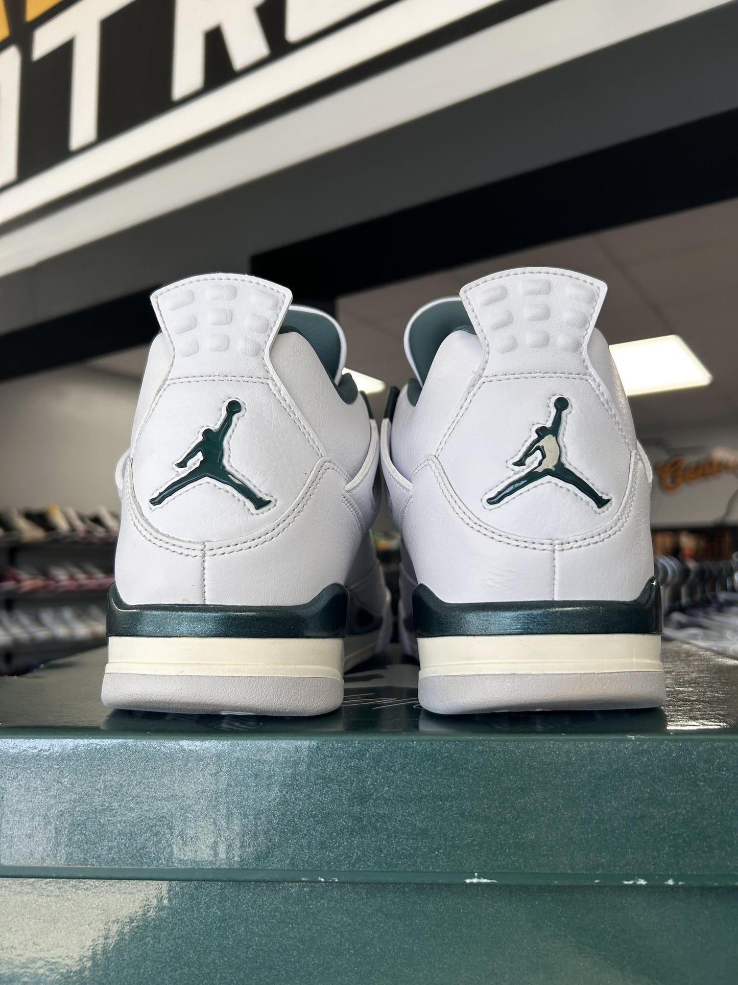 Jordan 4 "Oxidized Green" Used Size 10.5