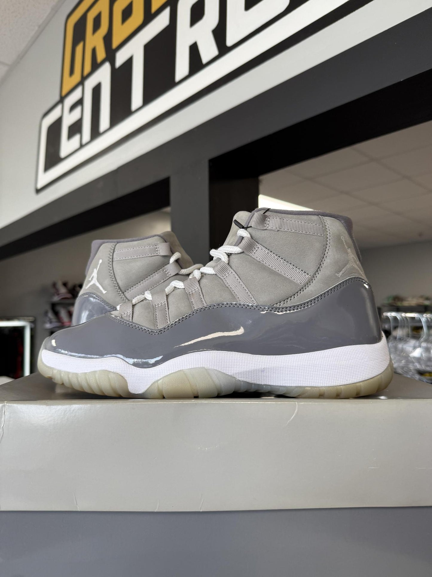 Jordan 11 "Cool Grey" Used Size 10