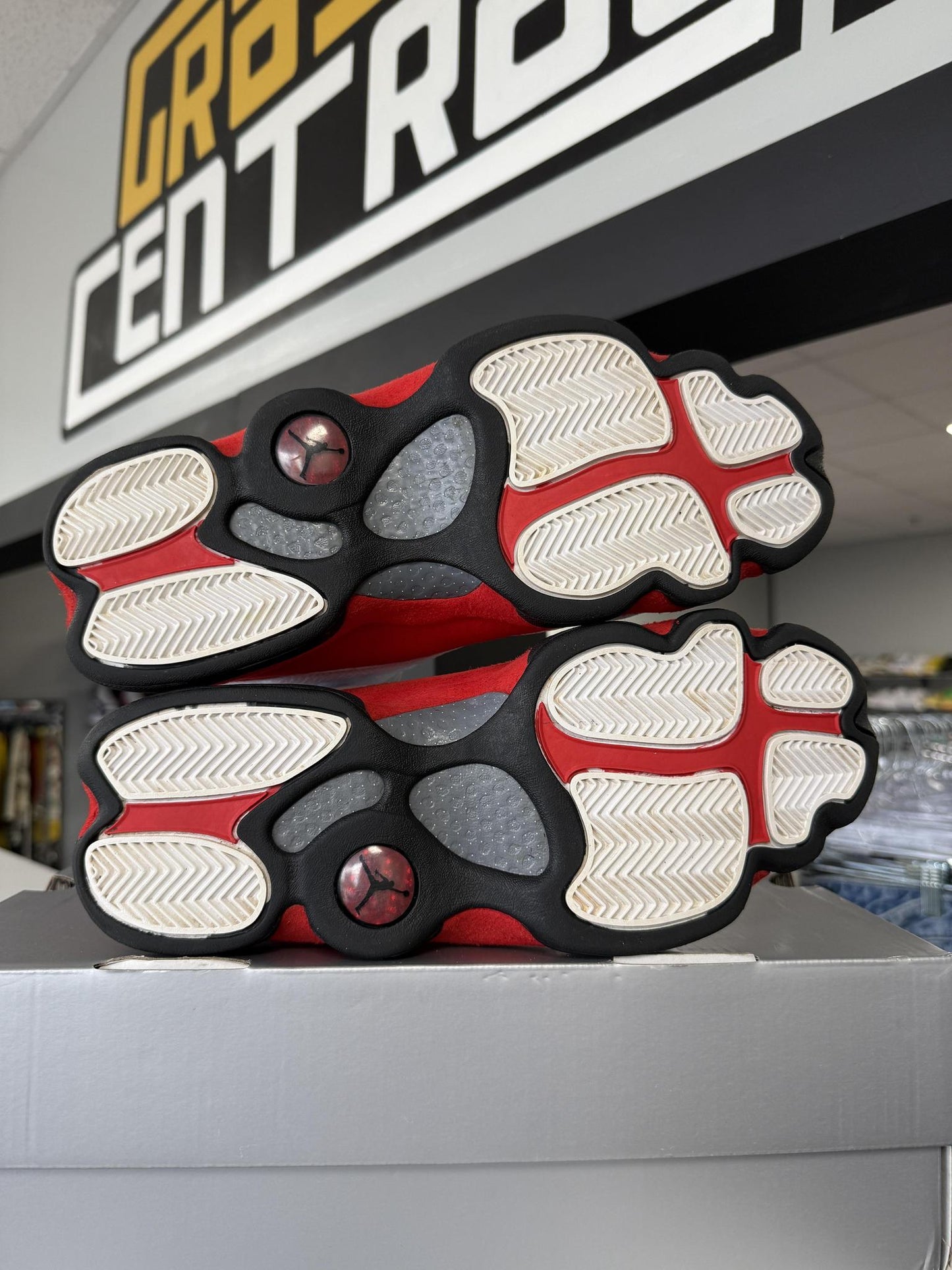 Jordan 13 "Chicago" Used Size 9.5