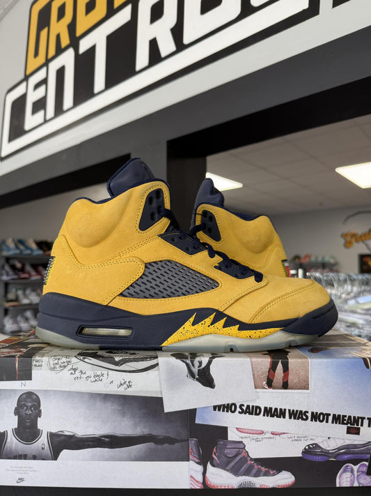 Jordan 5 "Michigan" Used Size 10