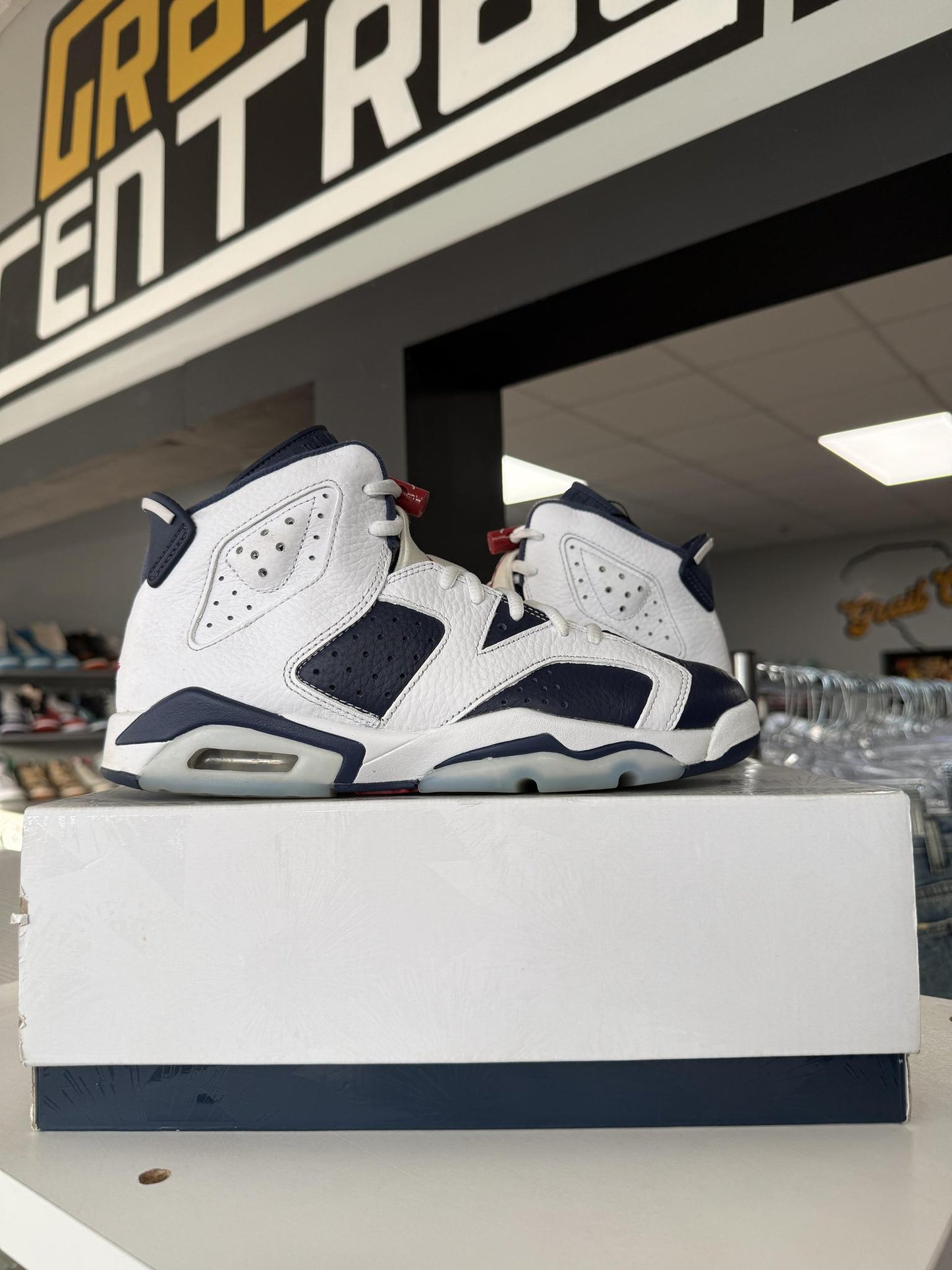 Jordan 6 "Olympic" Used Size 7Y/8.5W