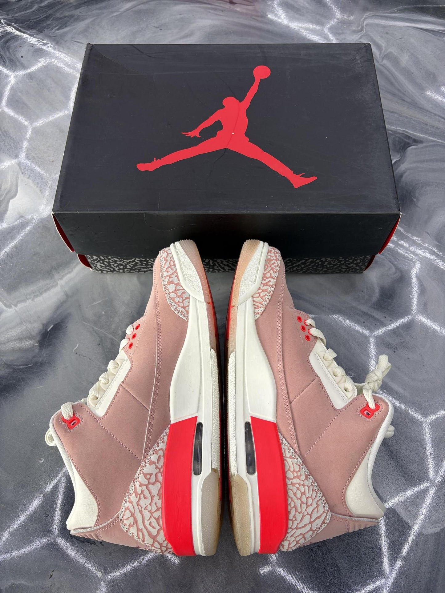 Jordan 3 "Rust Pink" Used Size 6.5Y/8W