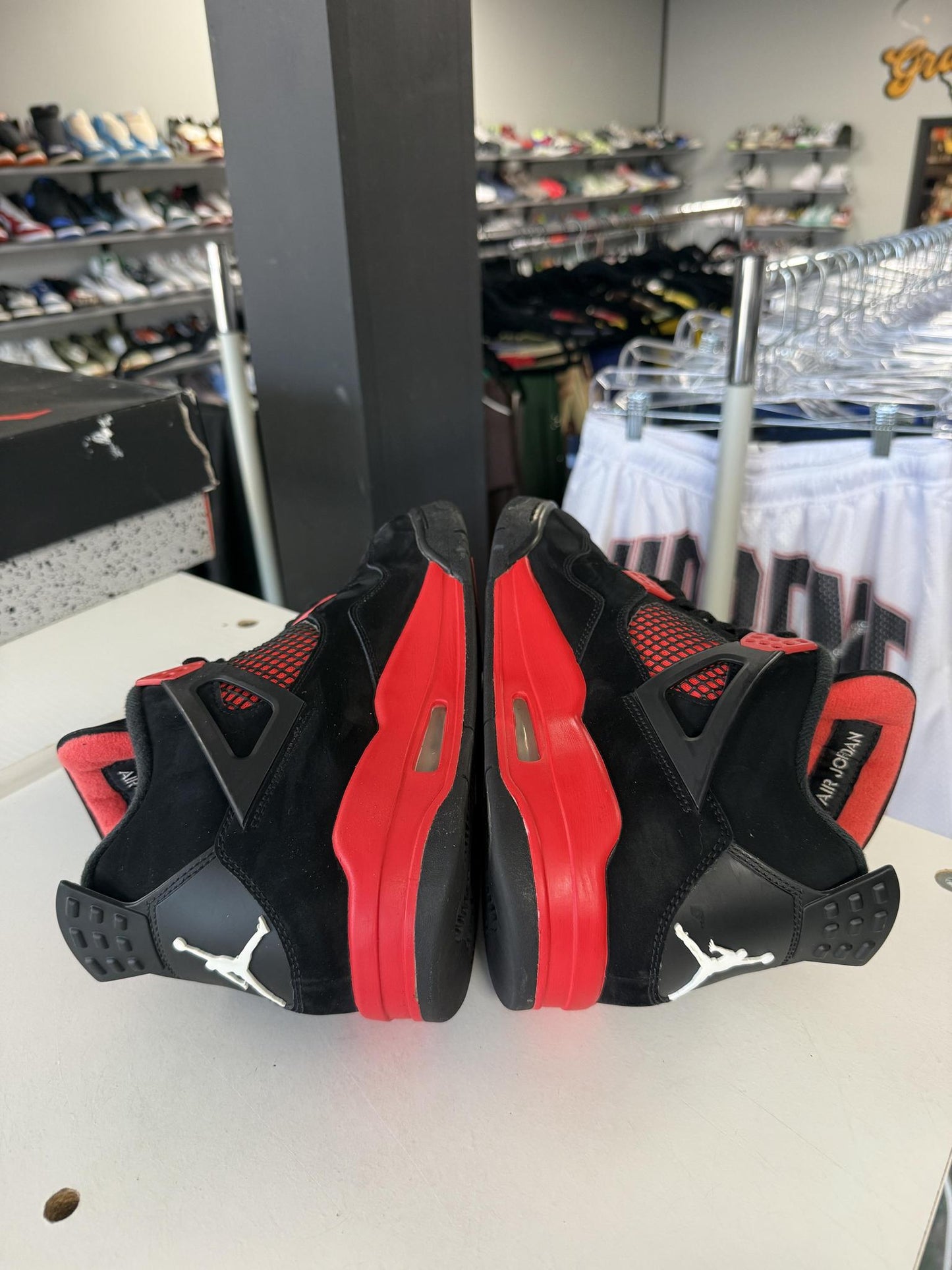 Jordan 4 "Red Thunder" Used Size 10.5