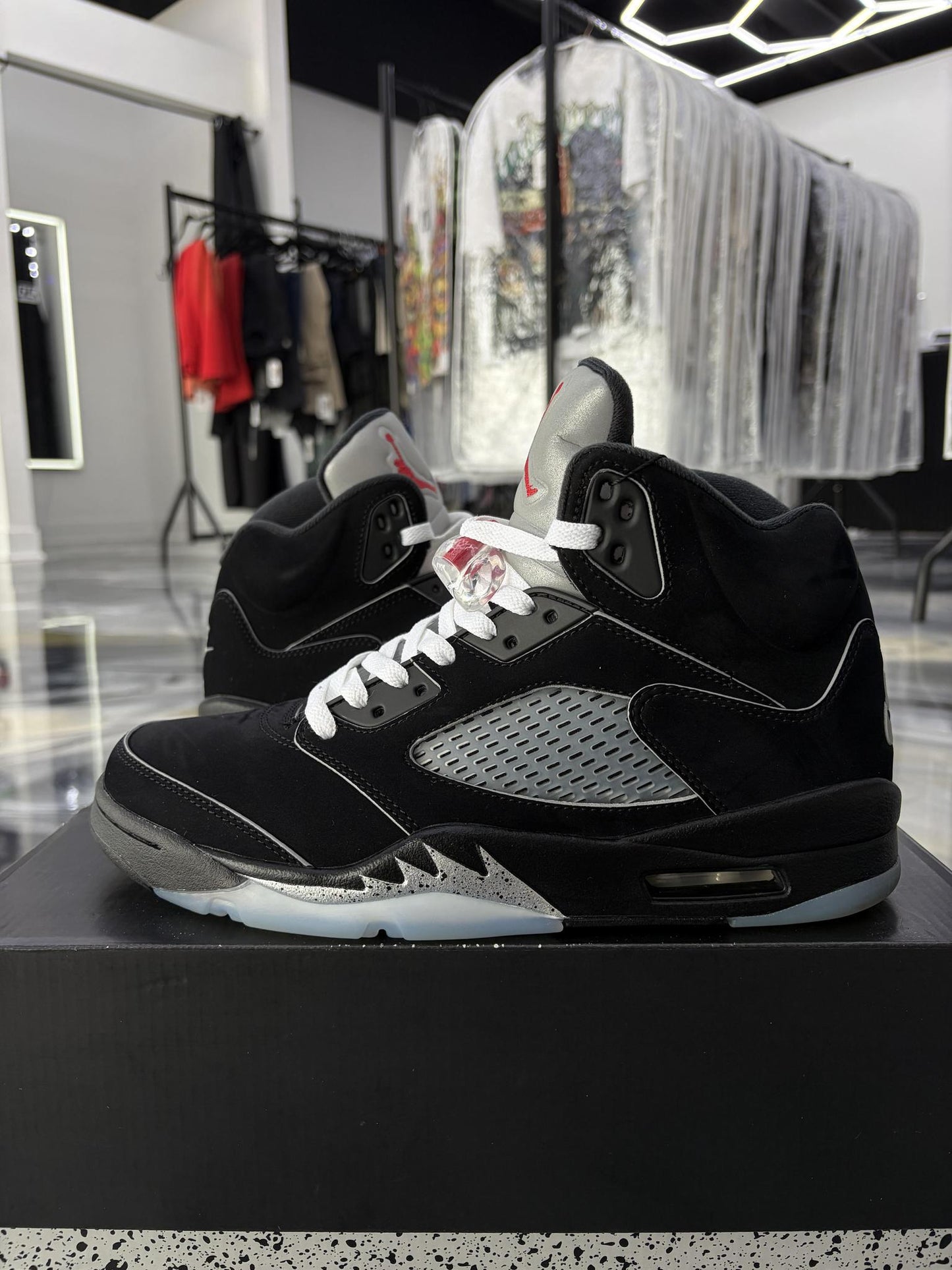 Jordan 5 "Metallic" Used Size 9.5