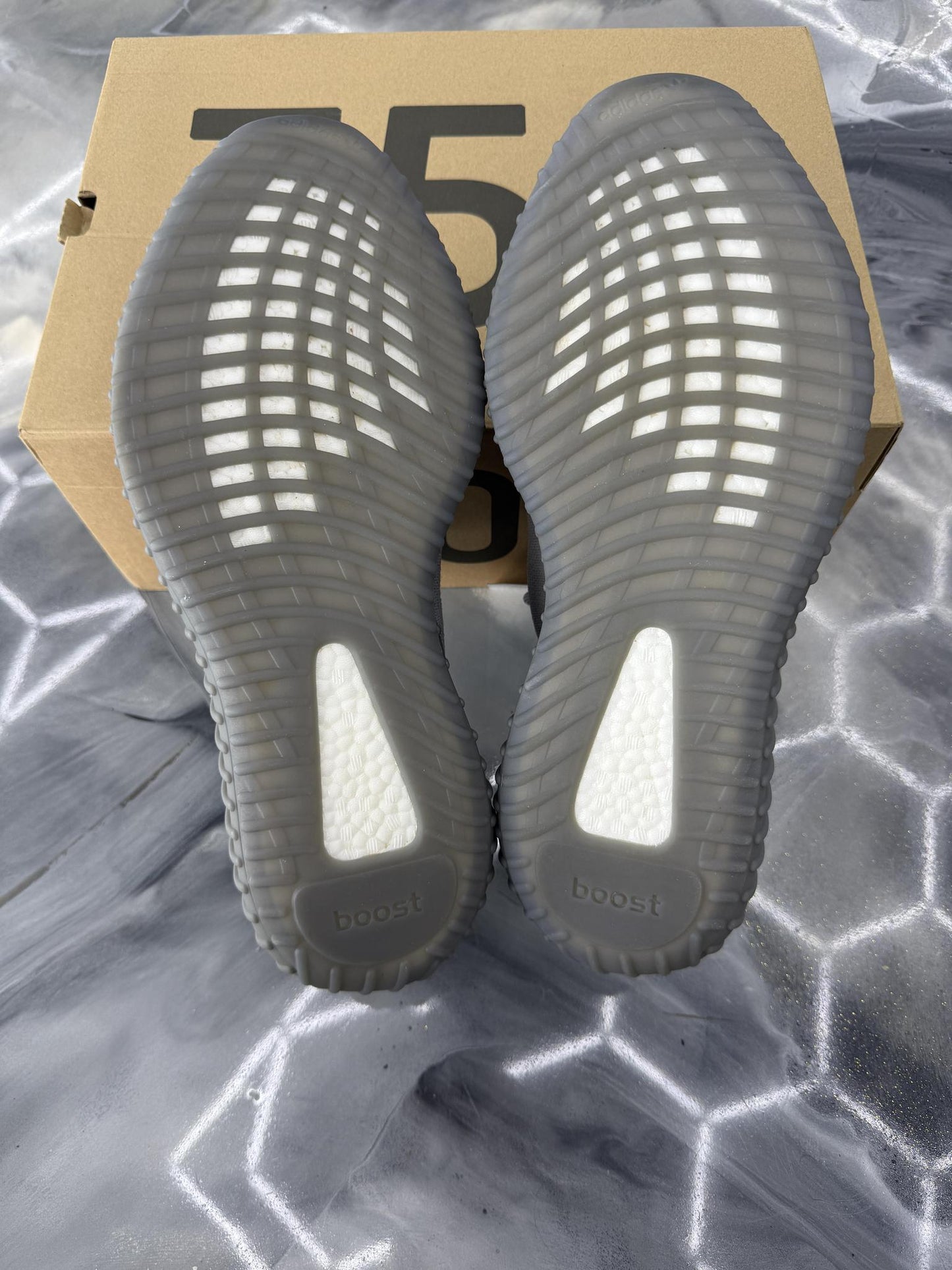 Adidas Yeezy 350 "Steal Grey" Used Size 14