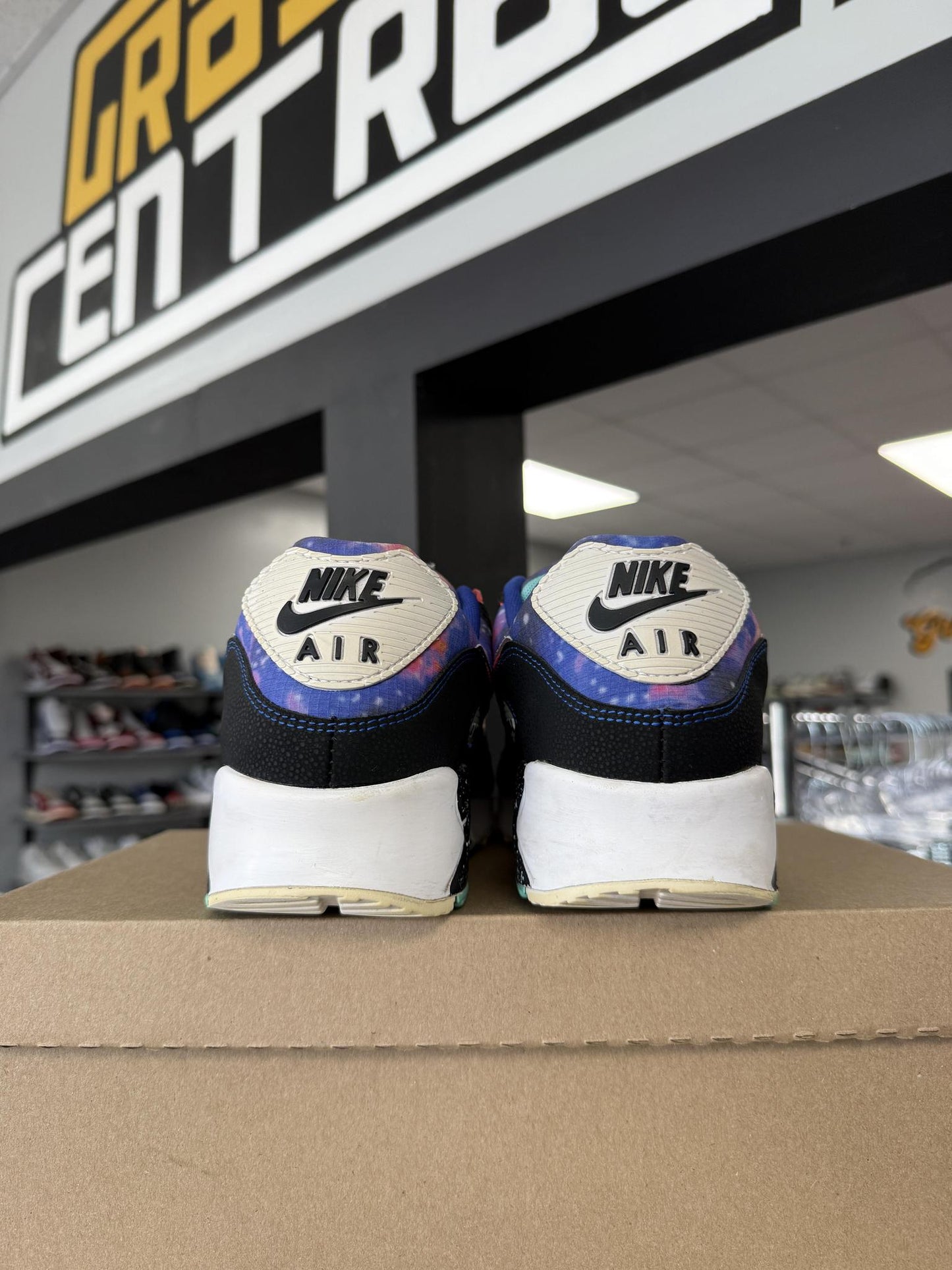 Nike Air Max 90 "Supernova" Used Size 11