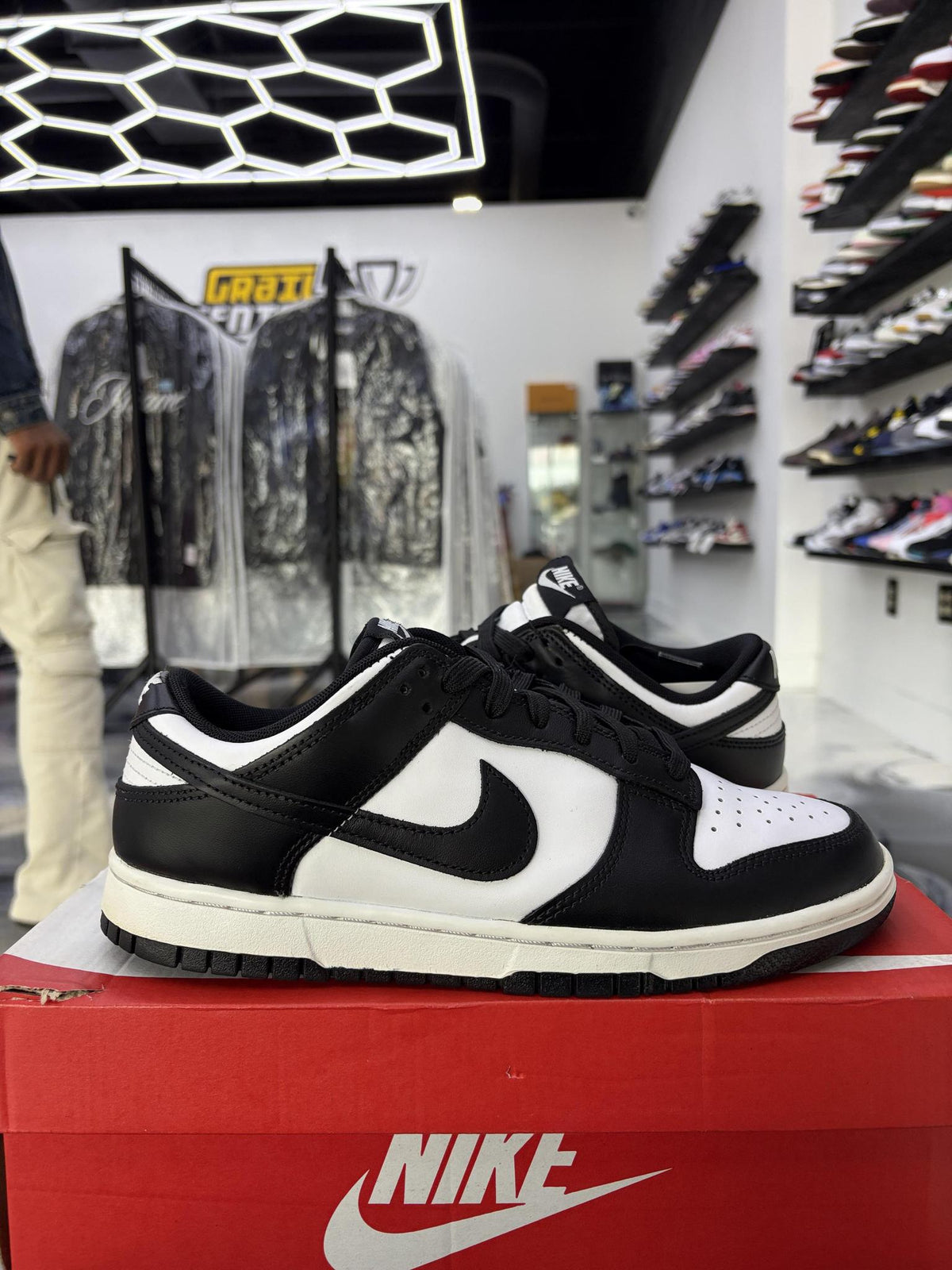 Nike Dunk Low "Panda" Used Size 8.5