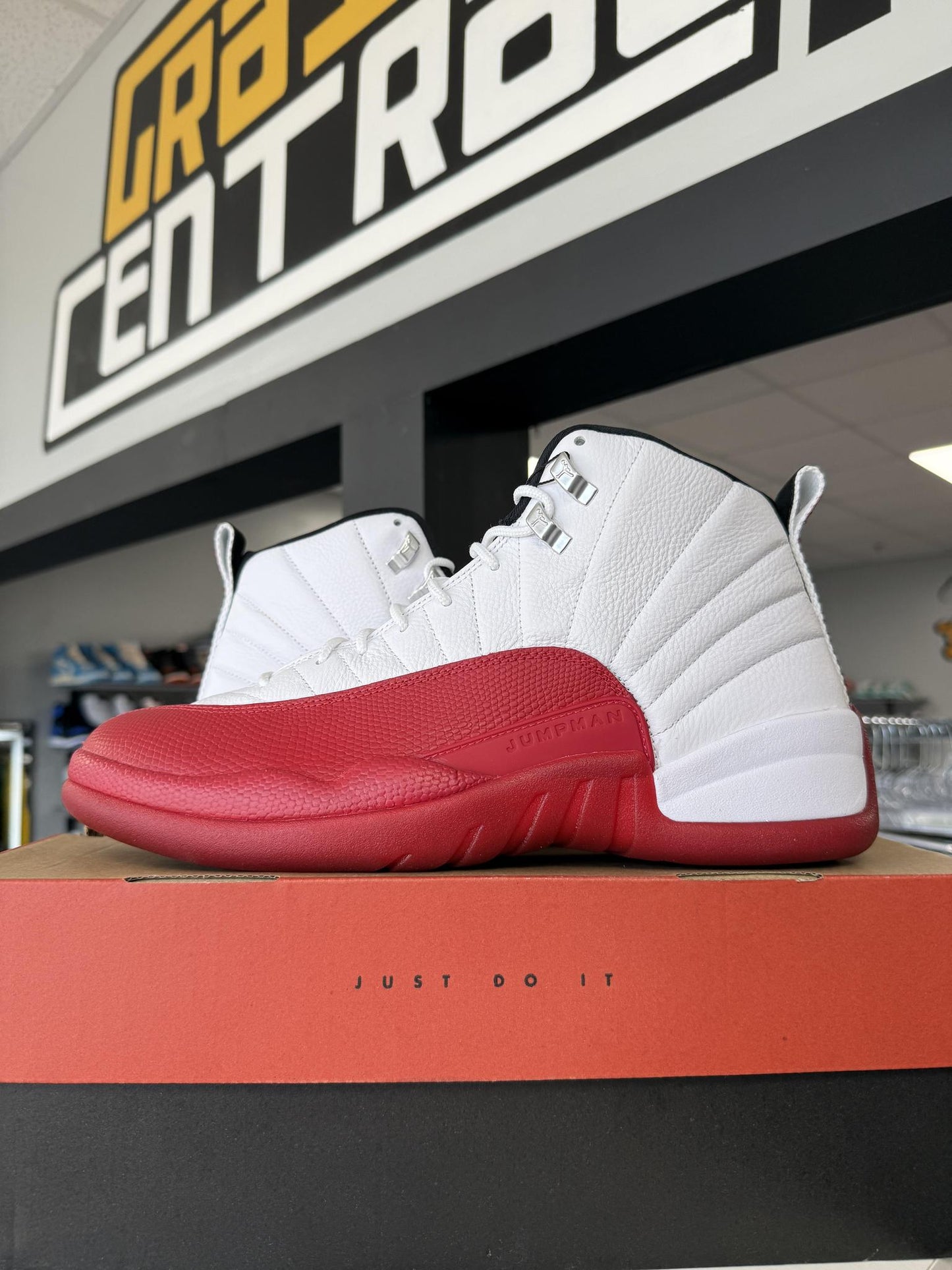 Jordan 12 "Cherry" Used Size 13