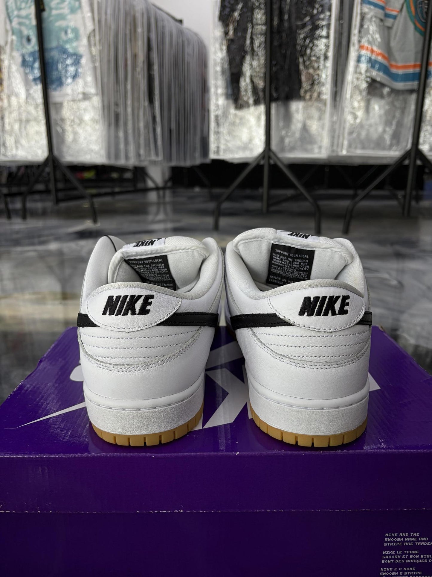 Nike SB Dunk Low "White Gum" Used Size 13
