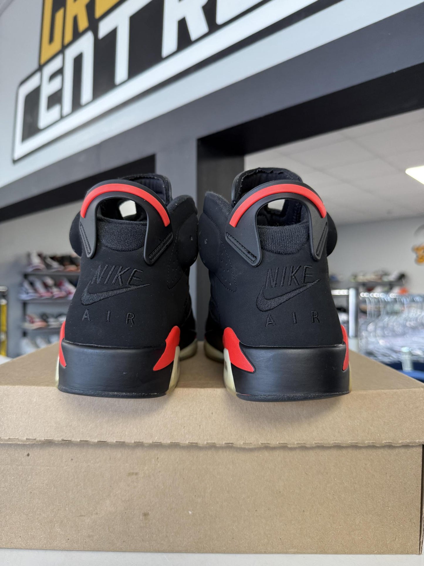Jordan 6 "Infrared" Used Size 9