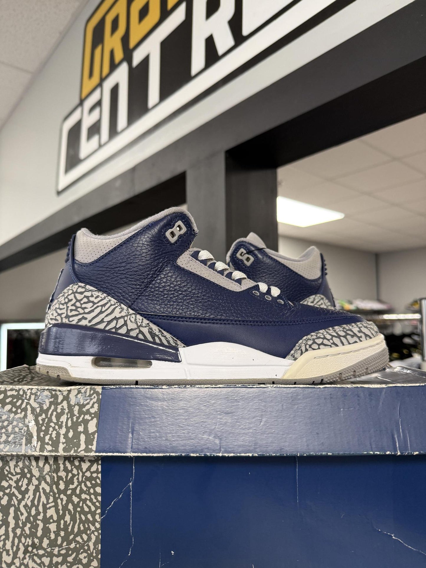 Jordan 3 "Georgetown" Used Size 8