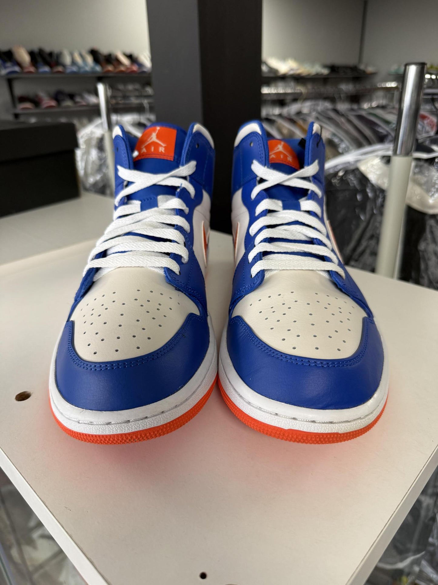 Jordan 1 Mid "Knicks" Used Size 12