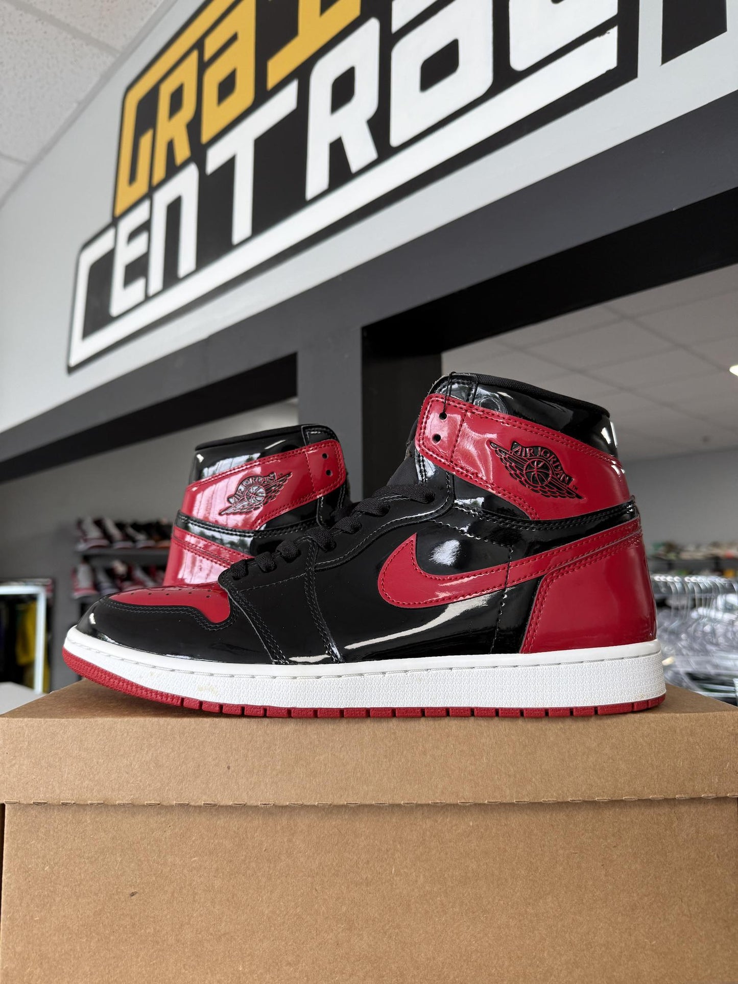 Jordan 1 "Patent Bred" Used Size 13
