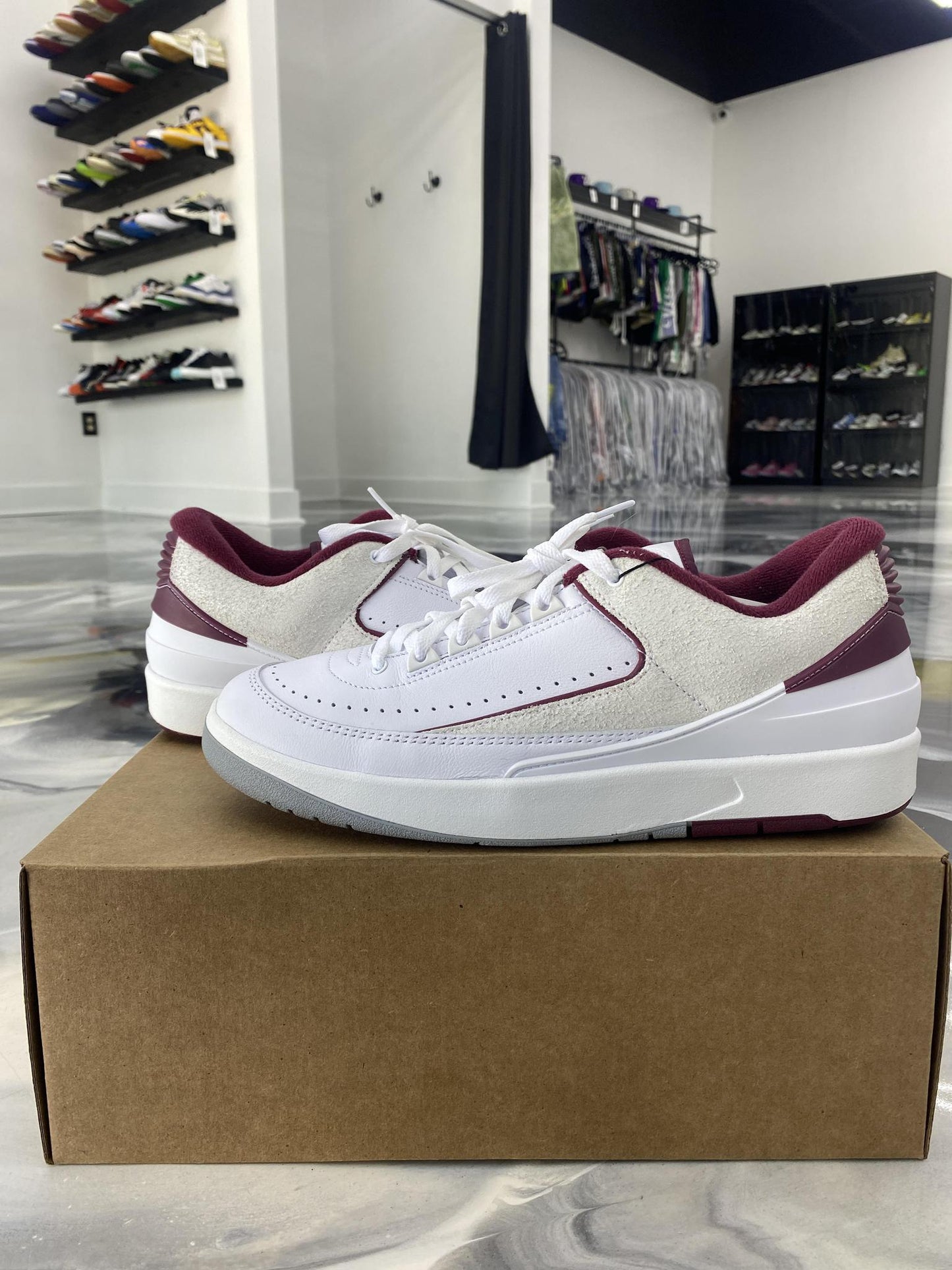 Jordan 2 Low "Cherrywood" Used Size 10.5