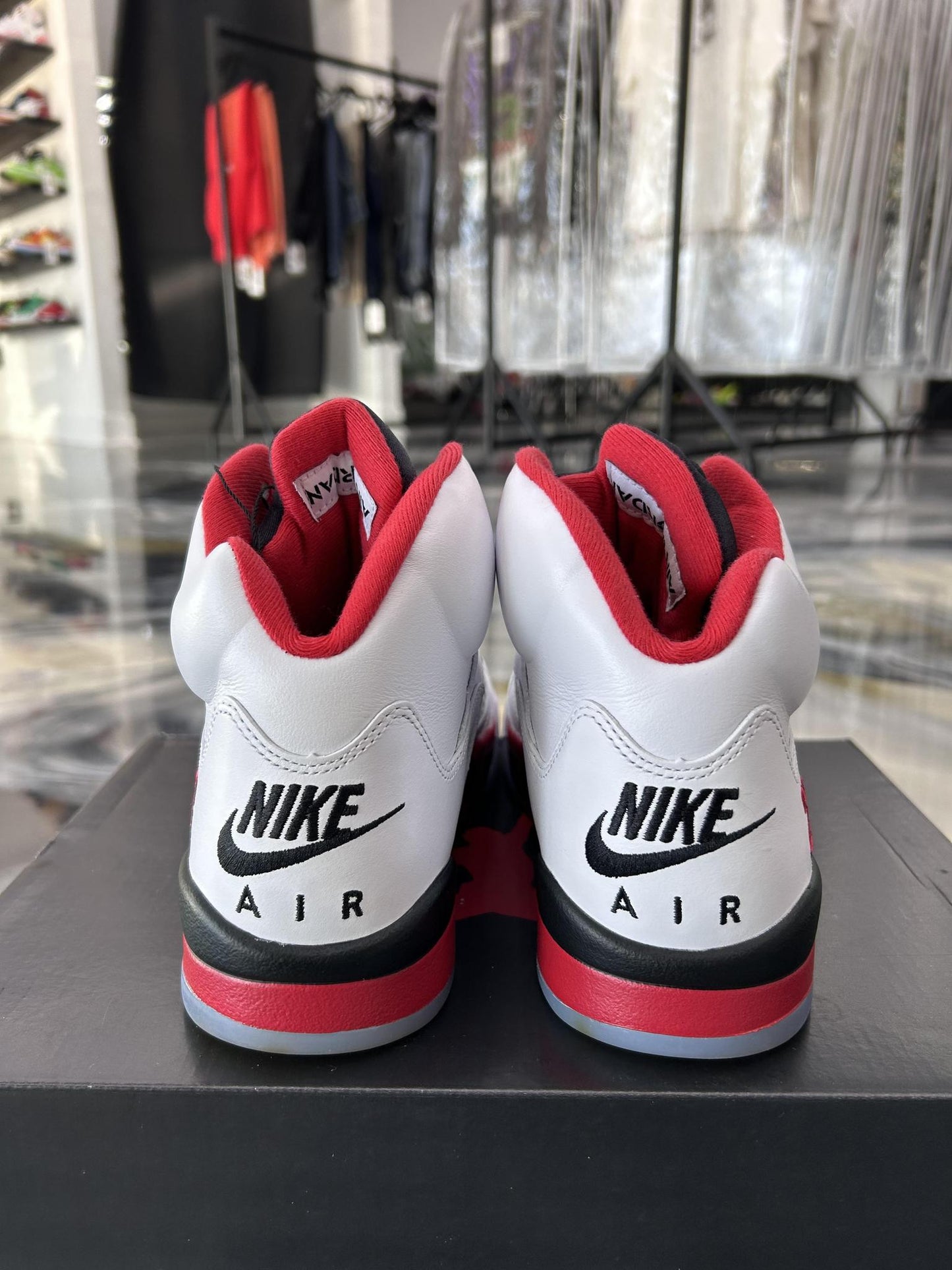 Jordan 5 "Fire Red" Used Size 8.5
