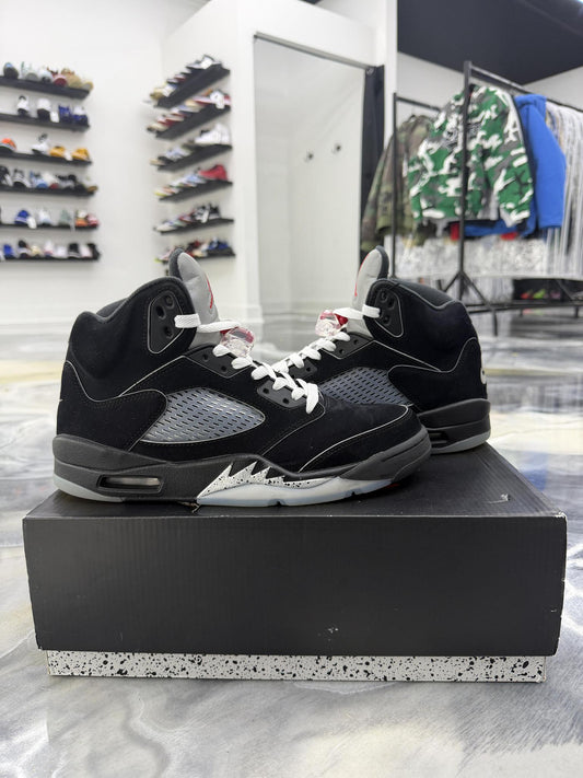 Jordan 5 Metallic Used Size 9