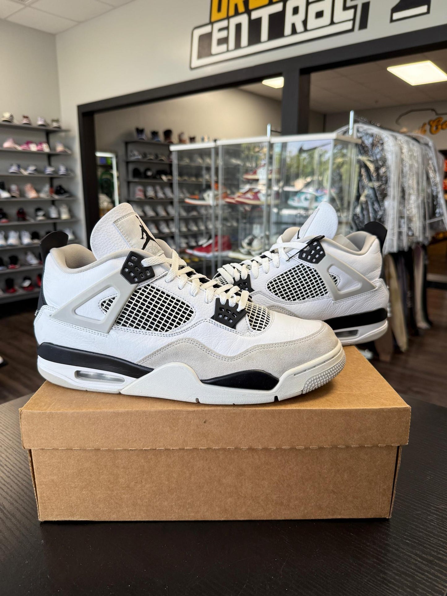 Jordan 4 "Military Black" Used Size 13