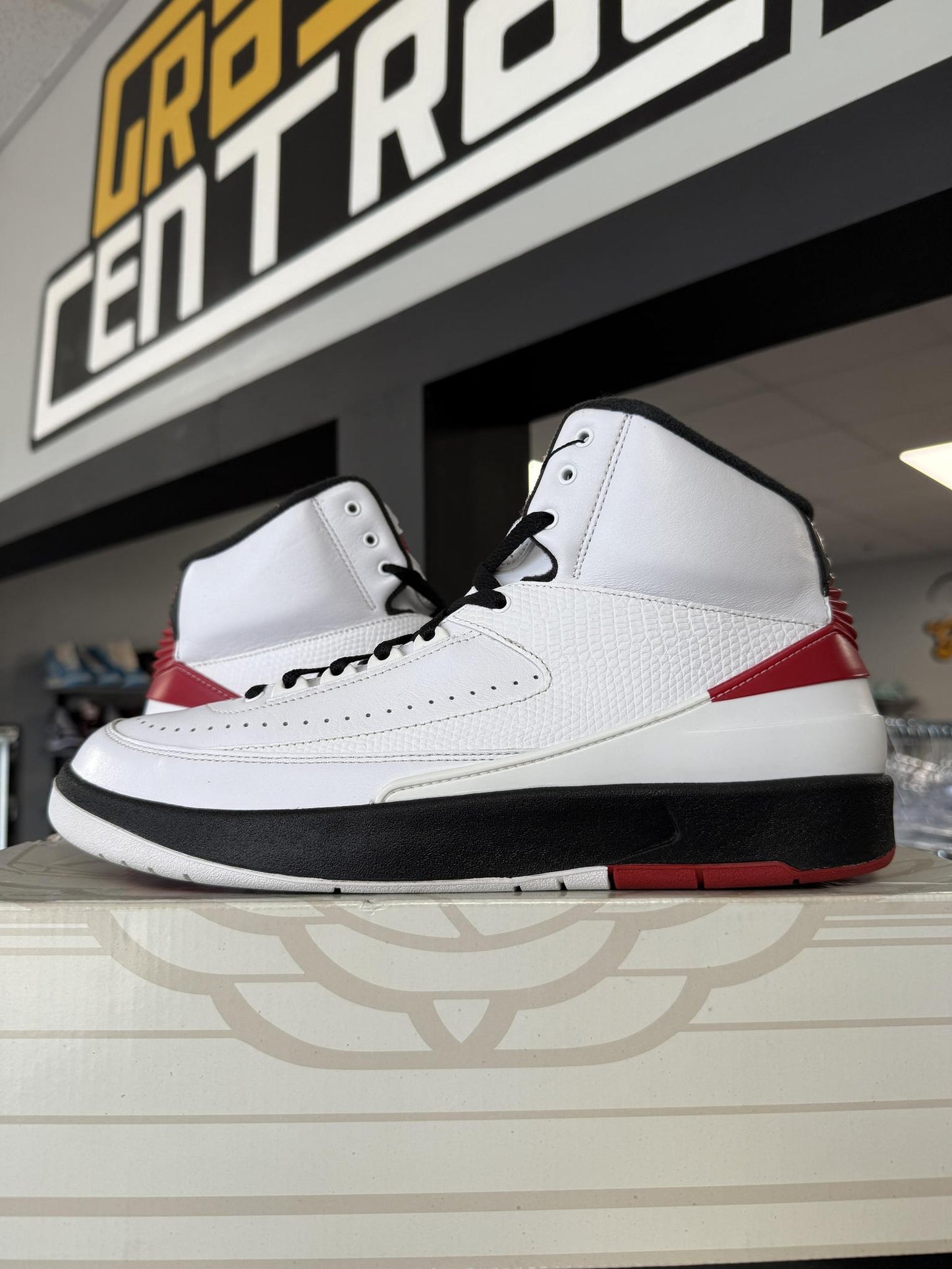 Jordan 2 "Chicago" Used Size 12