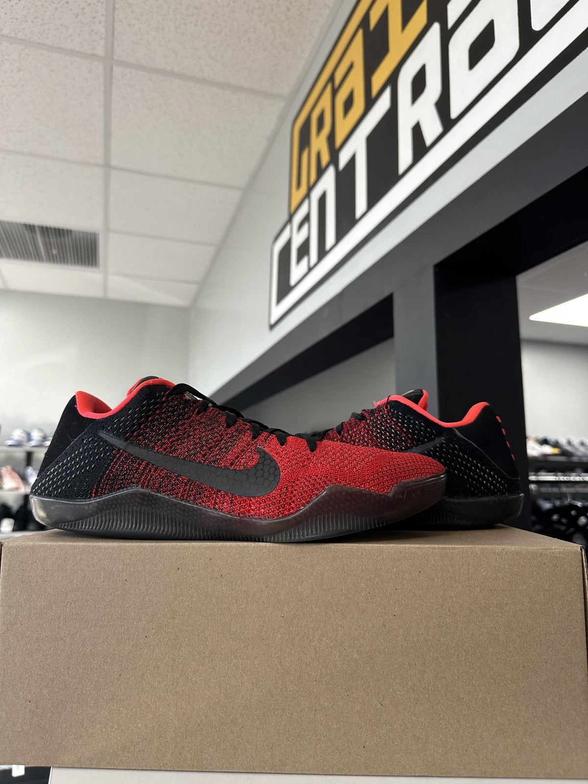 Kobe 9 Low "Achilles Heel" Used Size 9
