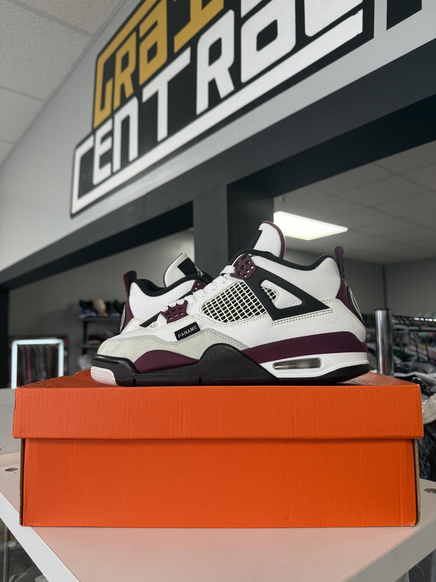 Jordan 4 "PSG" Used Size 7Y/8.5W