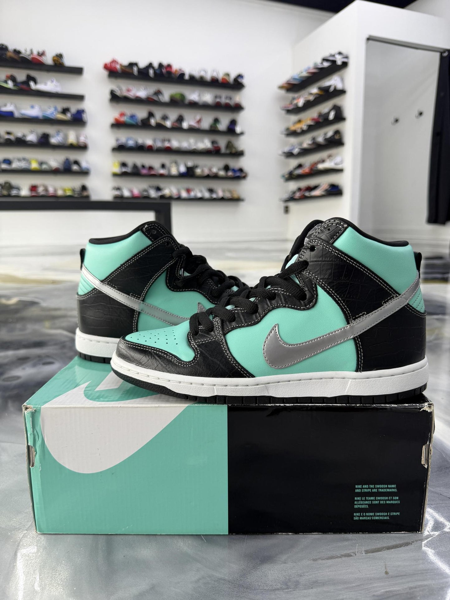 Nike SB Dunk High Diamond Supply Co Used Size 9