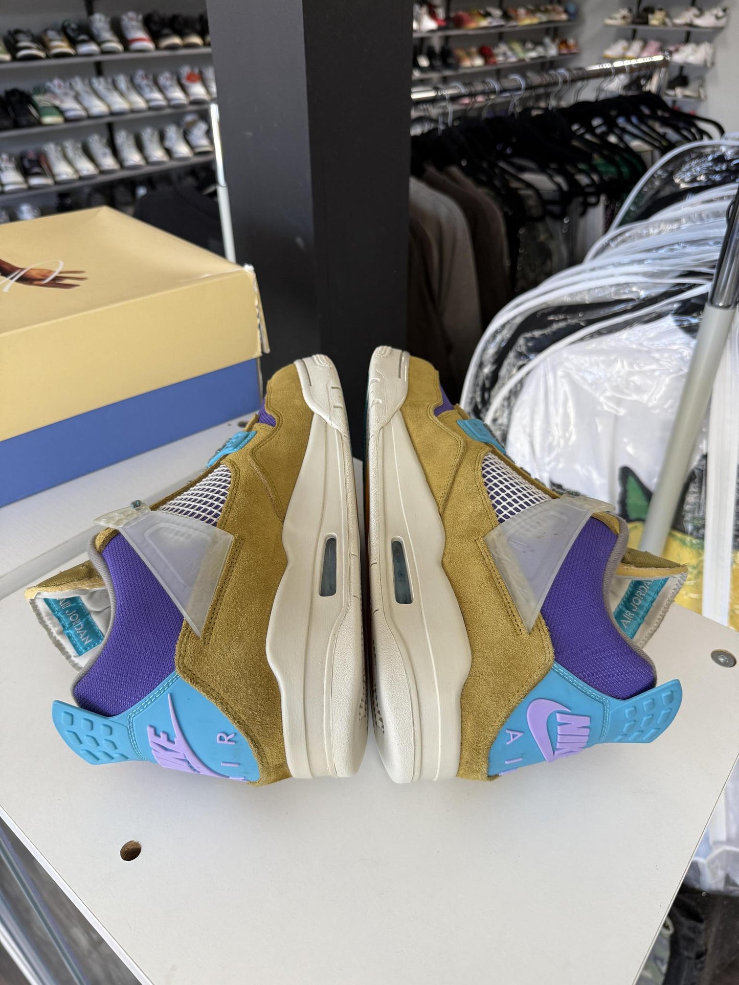Jordan 4 x Union "Desert Moss" Used Size 13