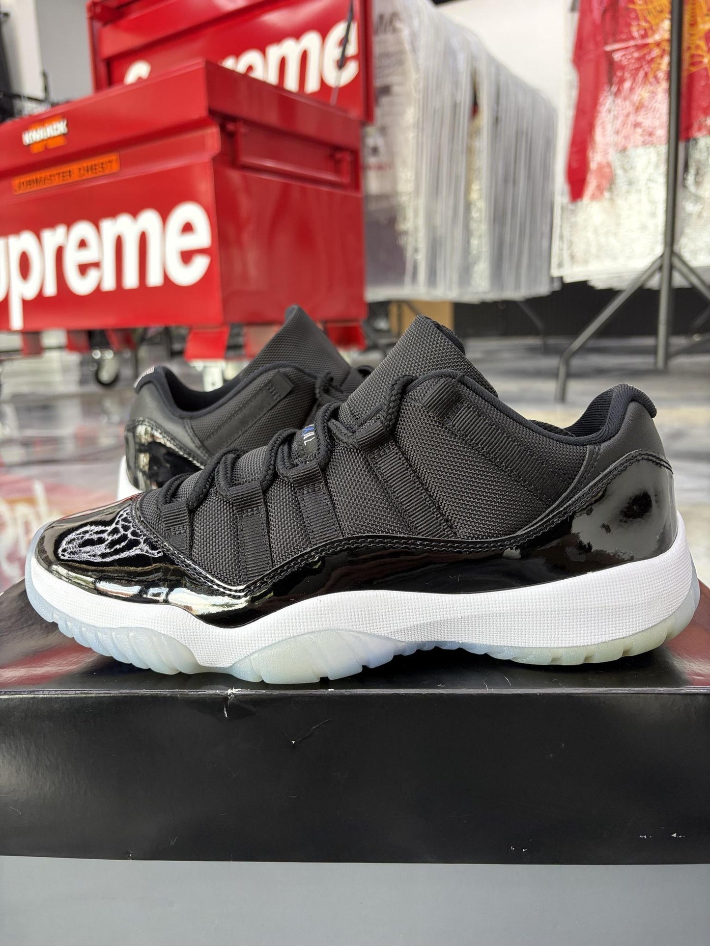 Jordan 11 Low "Space Jam" Used Size 8