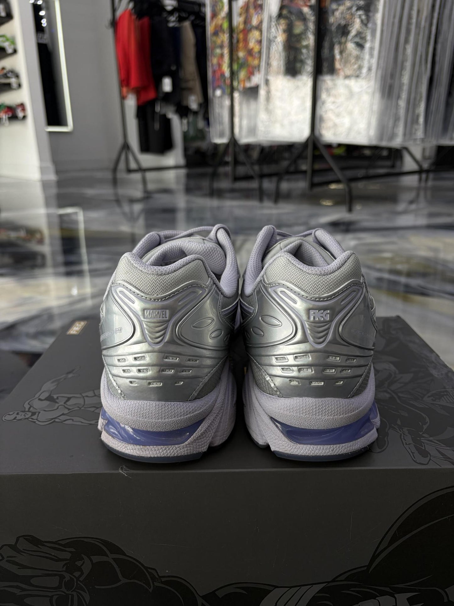 Asic Gel Kayano "Silver Surfer" Used Size 11.5