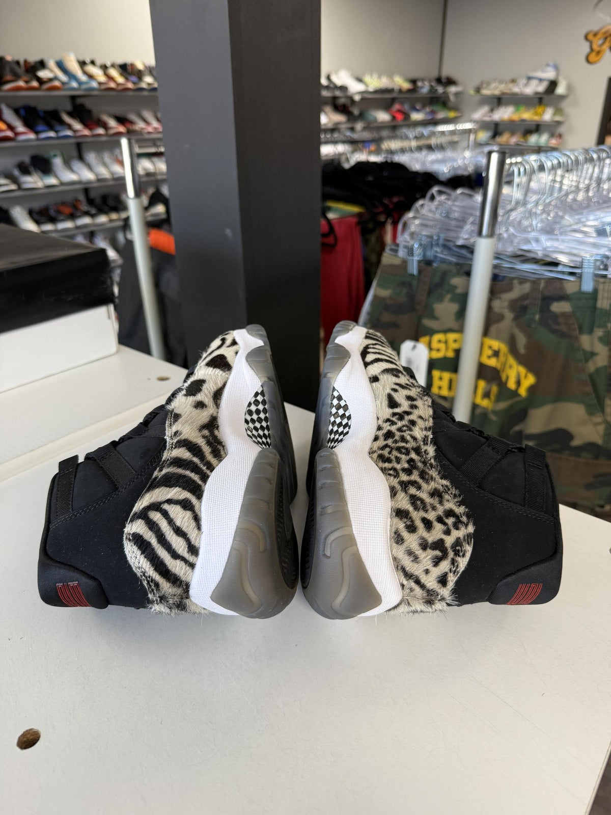 Jordan 11 "Animal Instinct" Used Size 5.5Y/7W