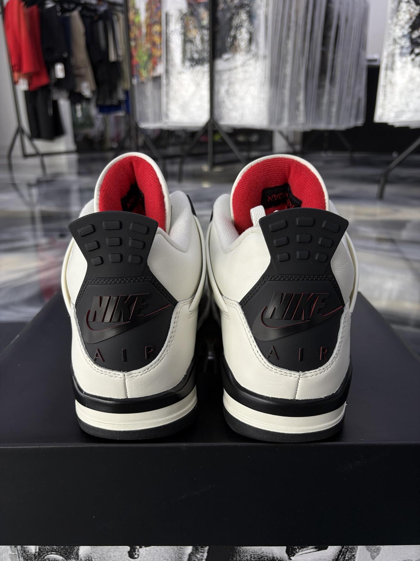 Jordan 4 "Flight Club" Used Size 10.5