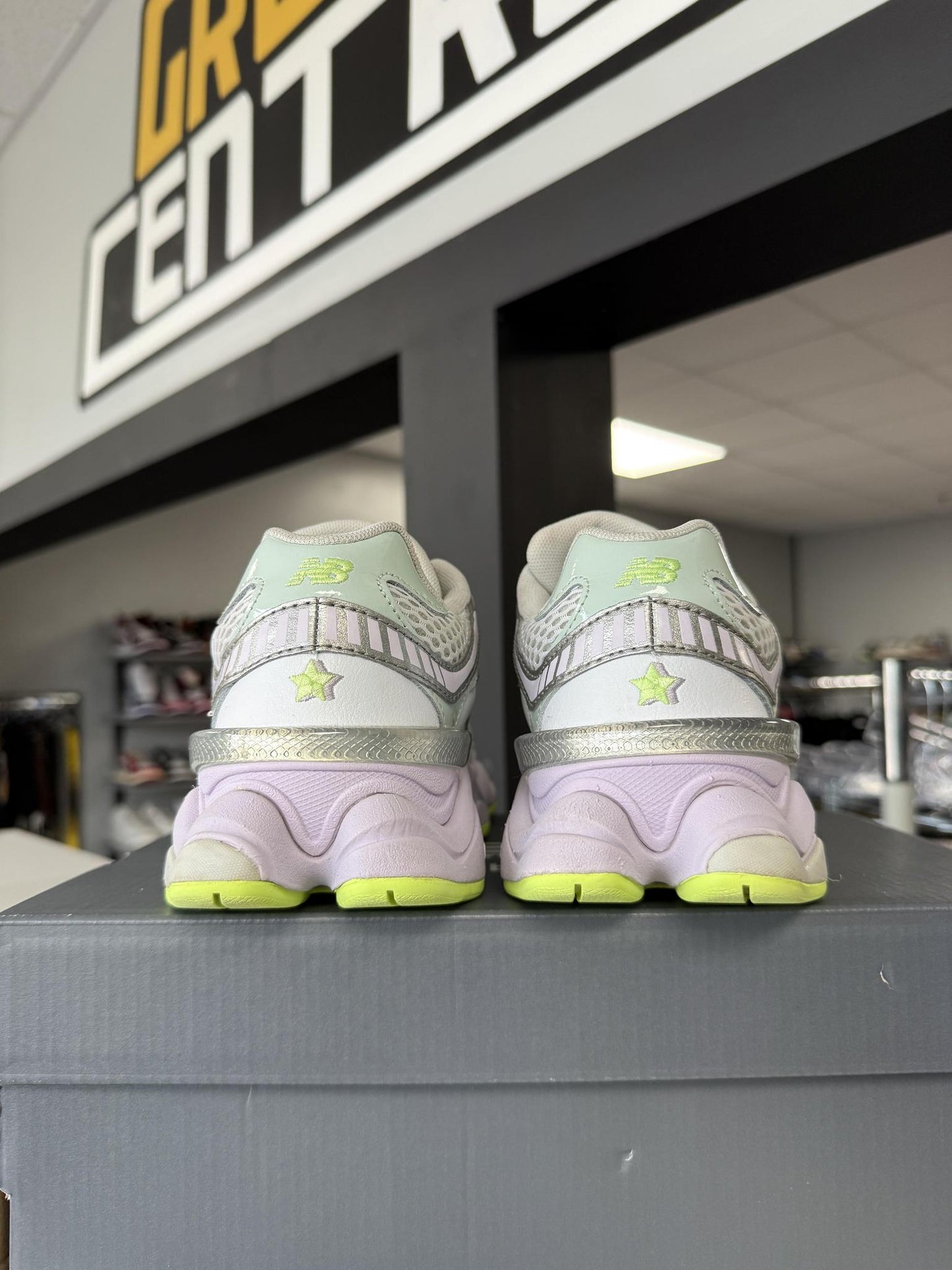 New Balance 9060 "White Taro" Used Size 5.5Y/7W